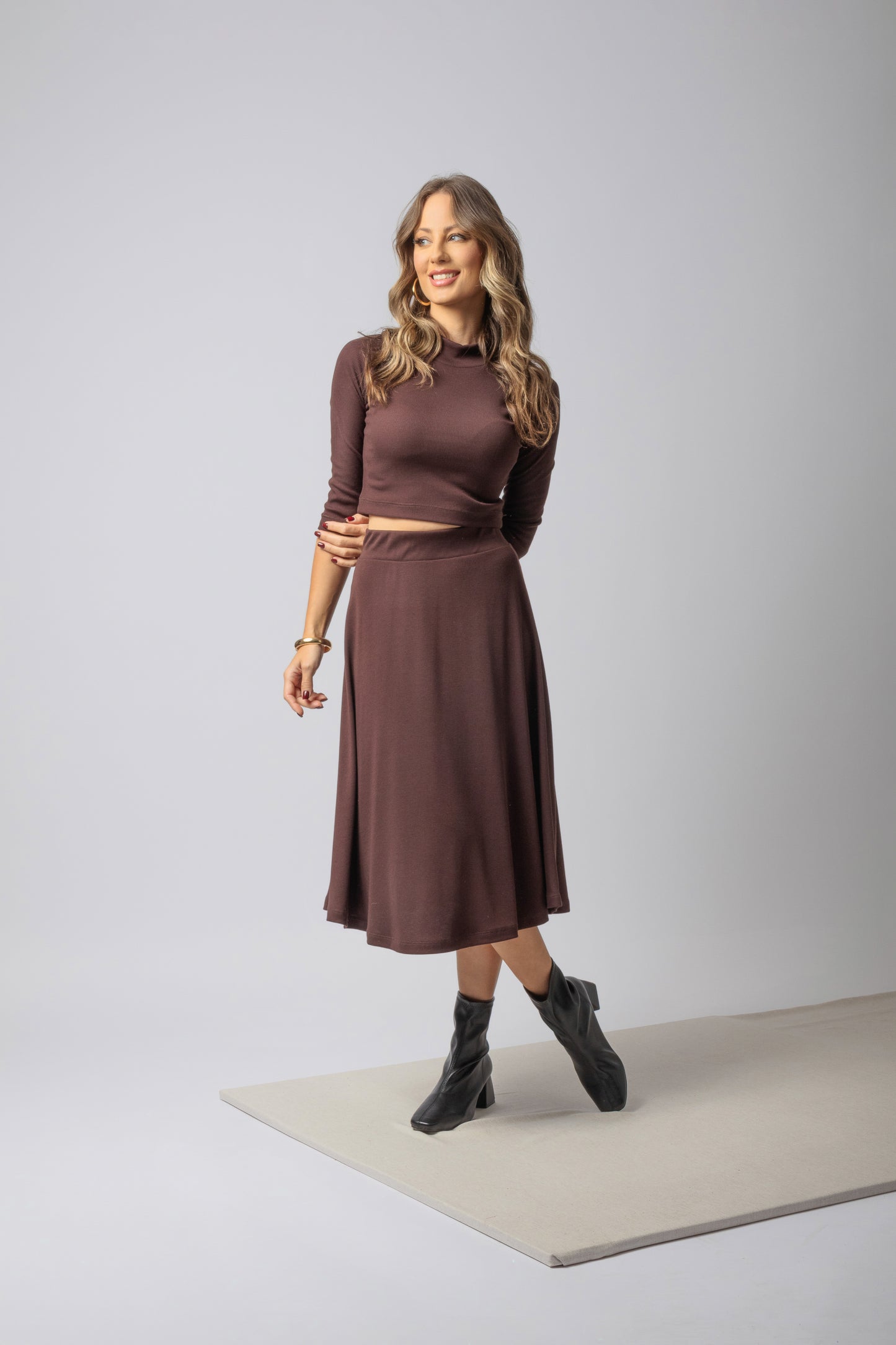 Conjunto com saia evasê em malha