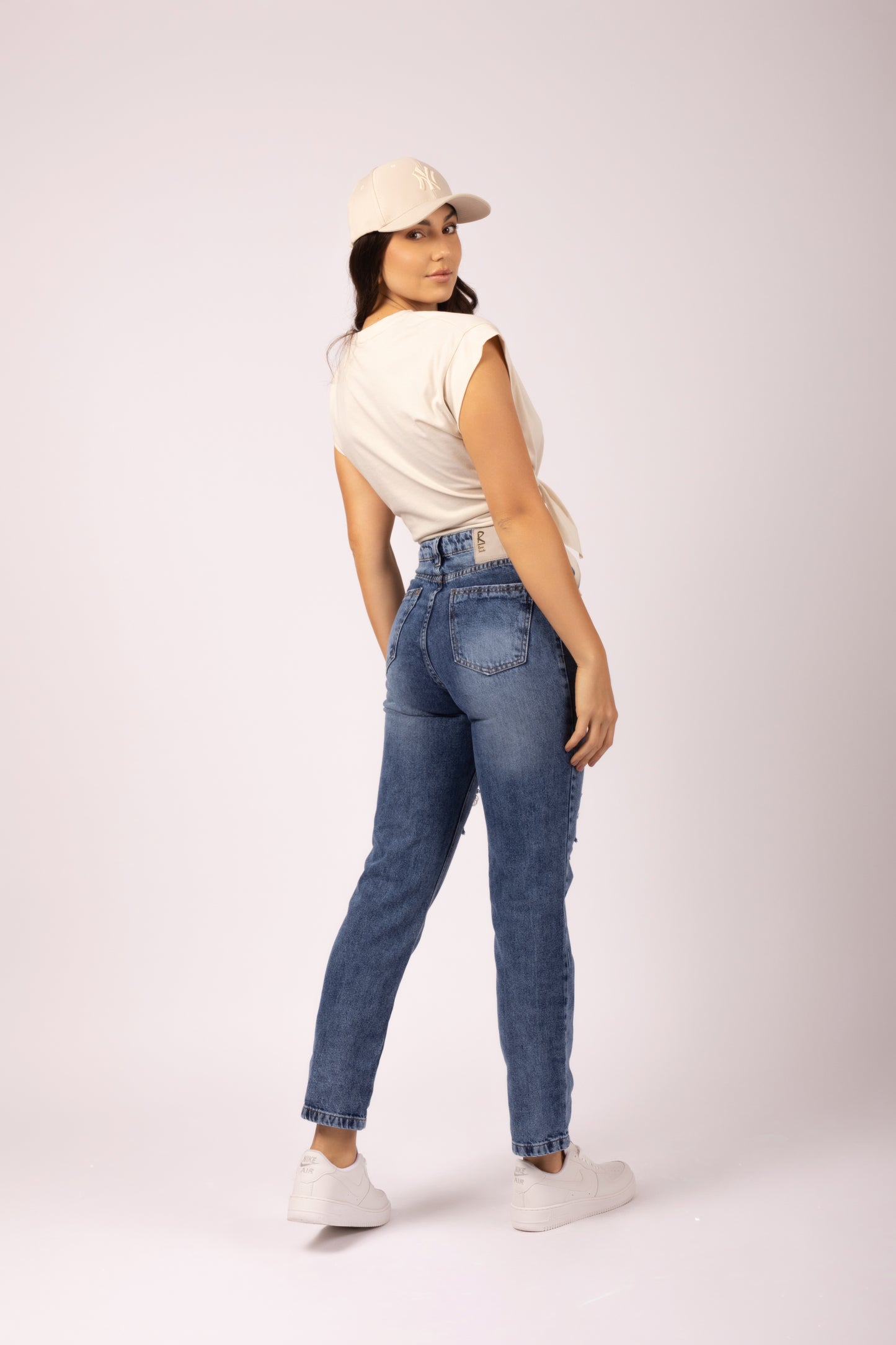 Calça jeans destroyed
