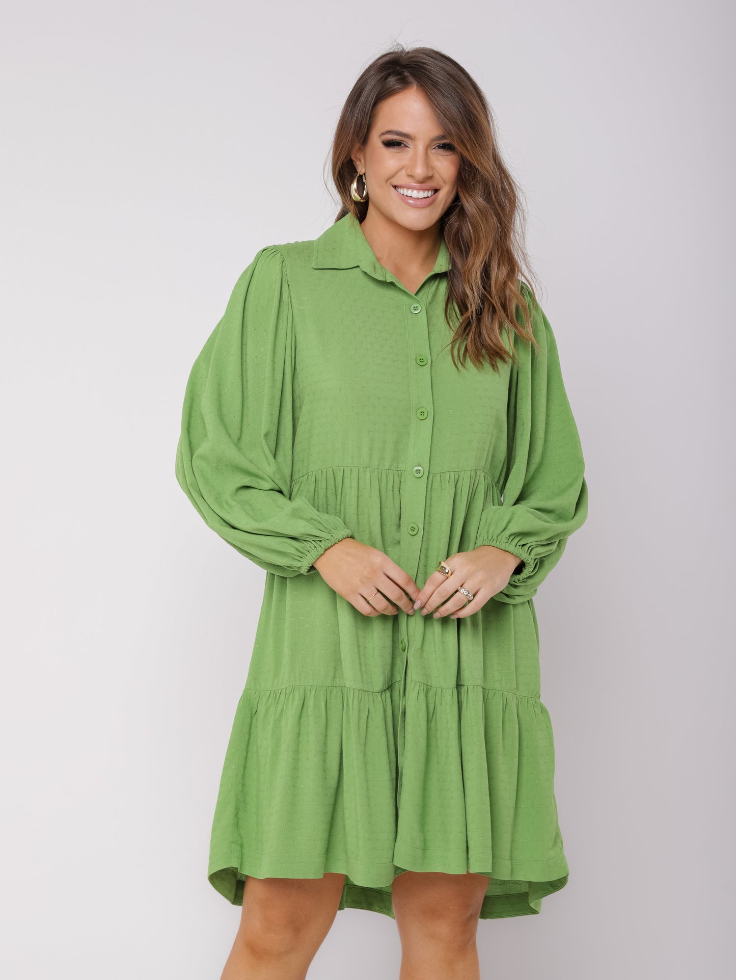 Vestido com gola alfaiataria