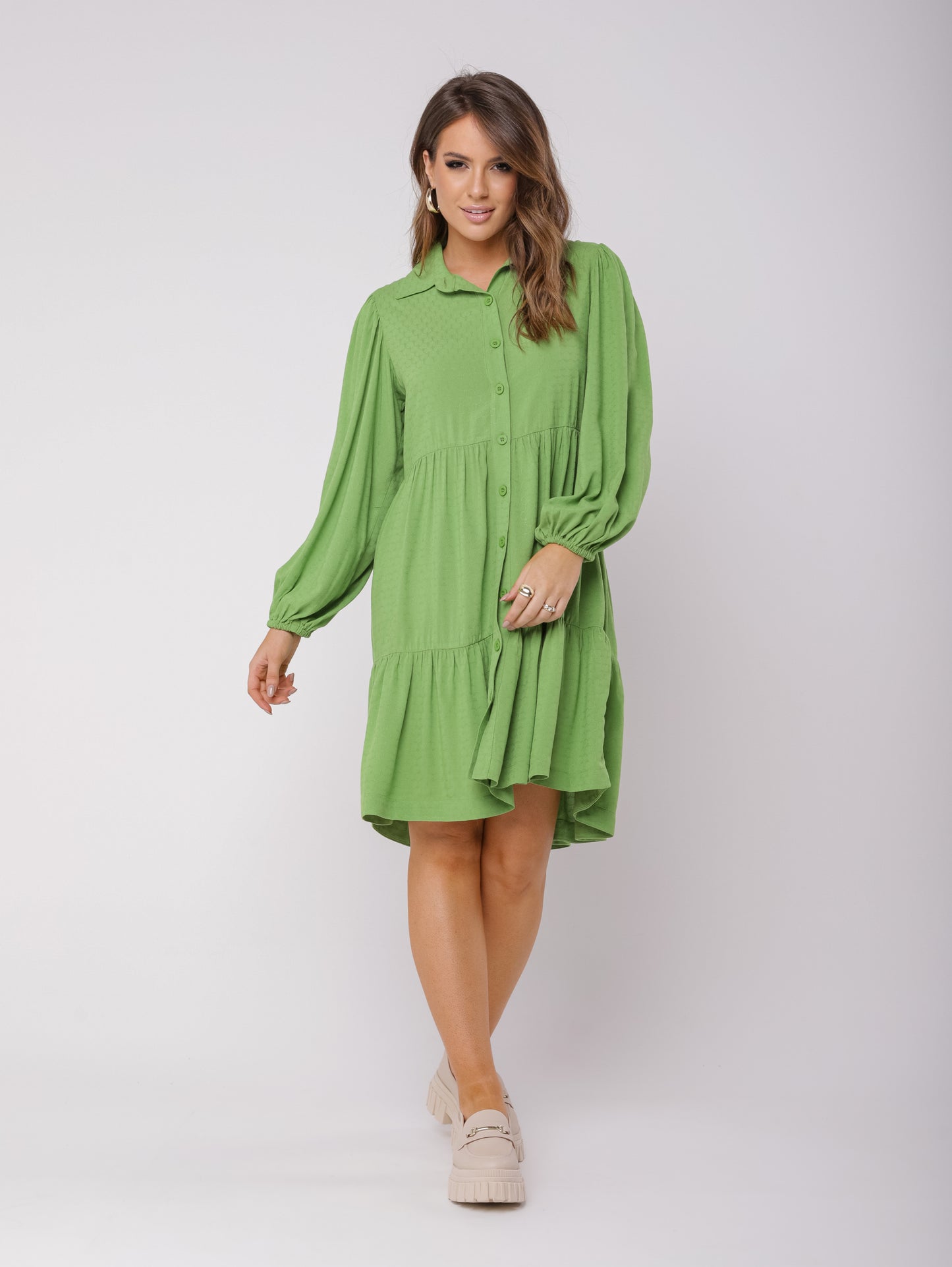 Vestido com gola alfaiataria