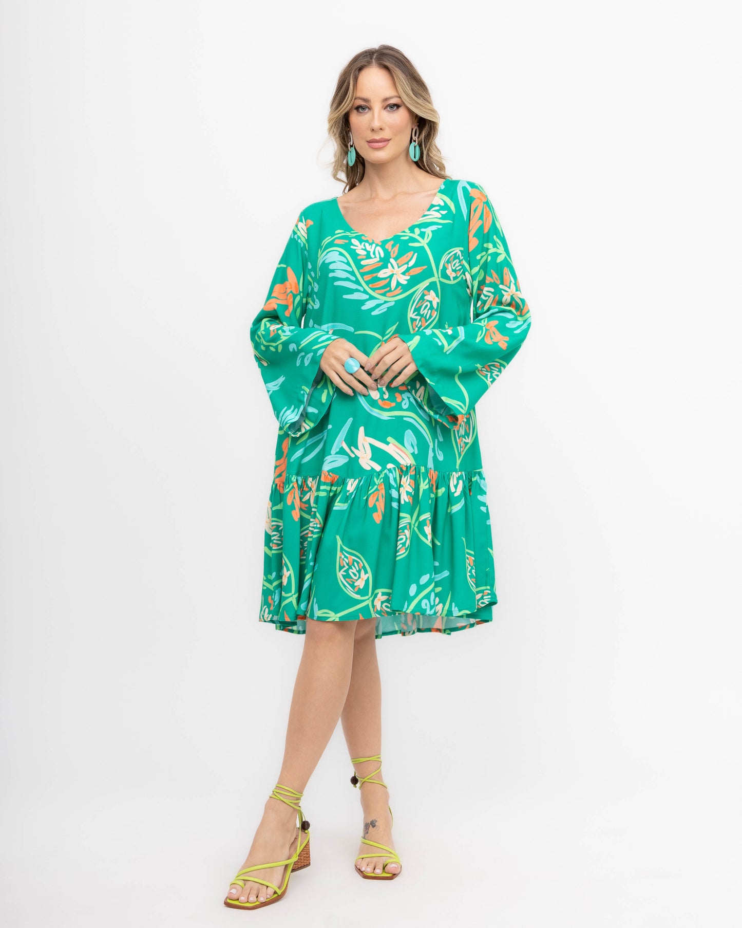 Vestido em viscose estampa cashemiere color
