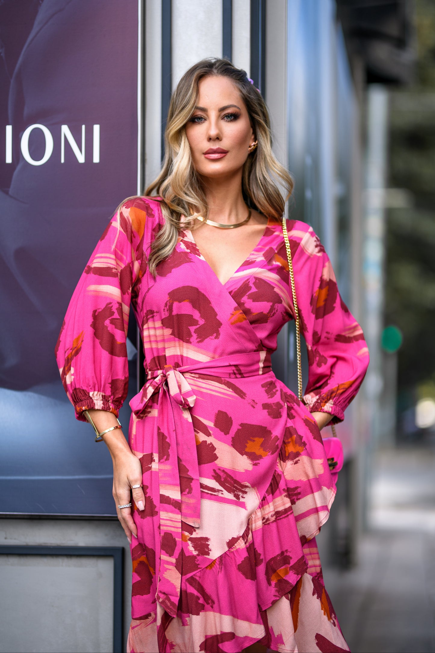 Vestido transpassado animal print