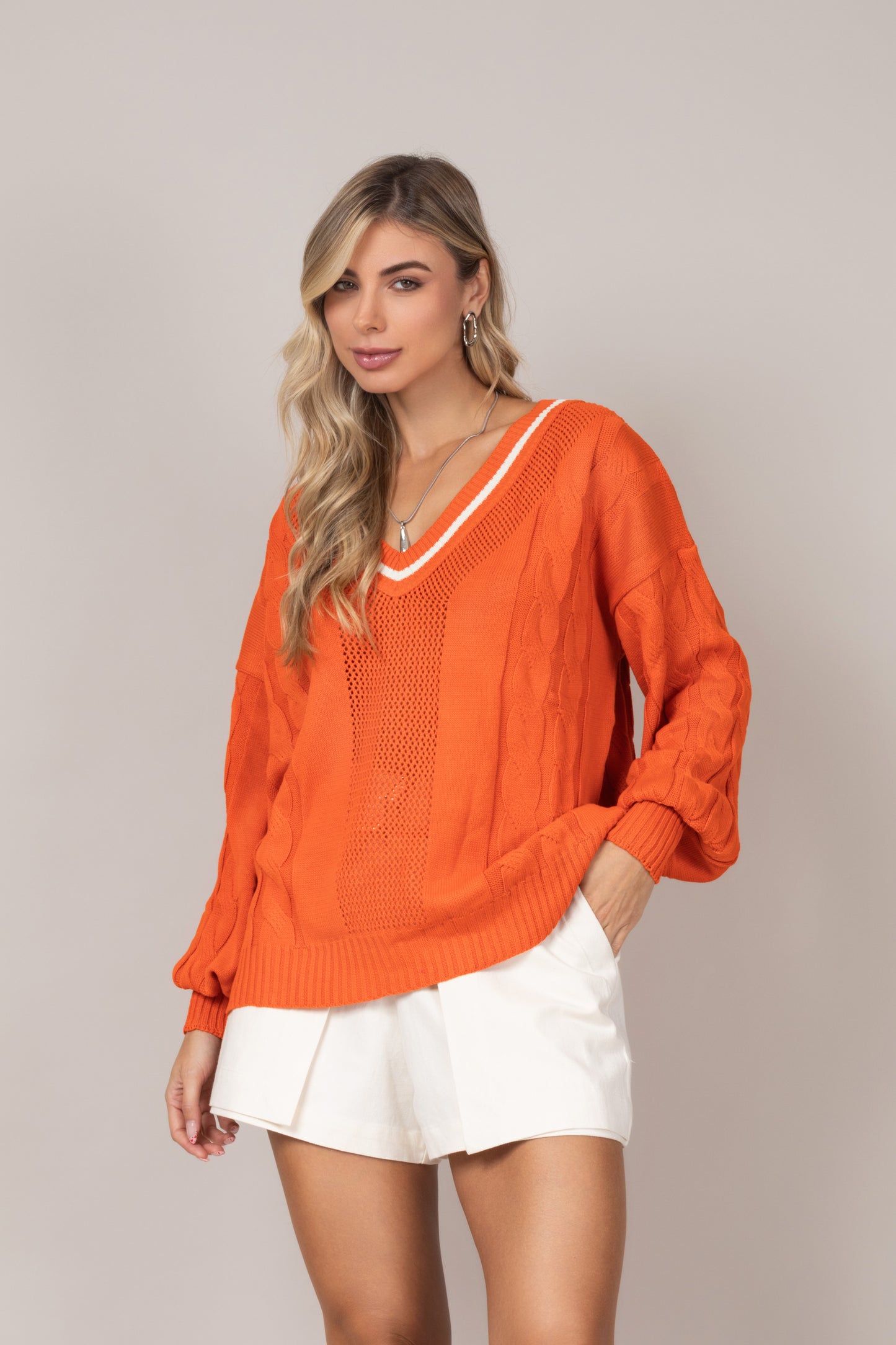 Blusa tricot decote em V