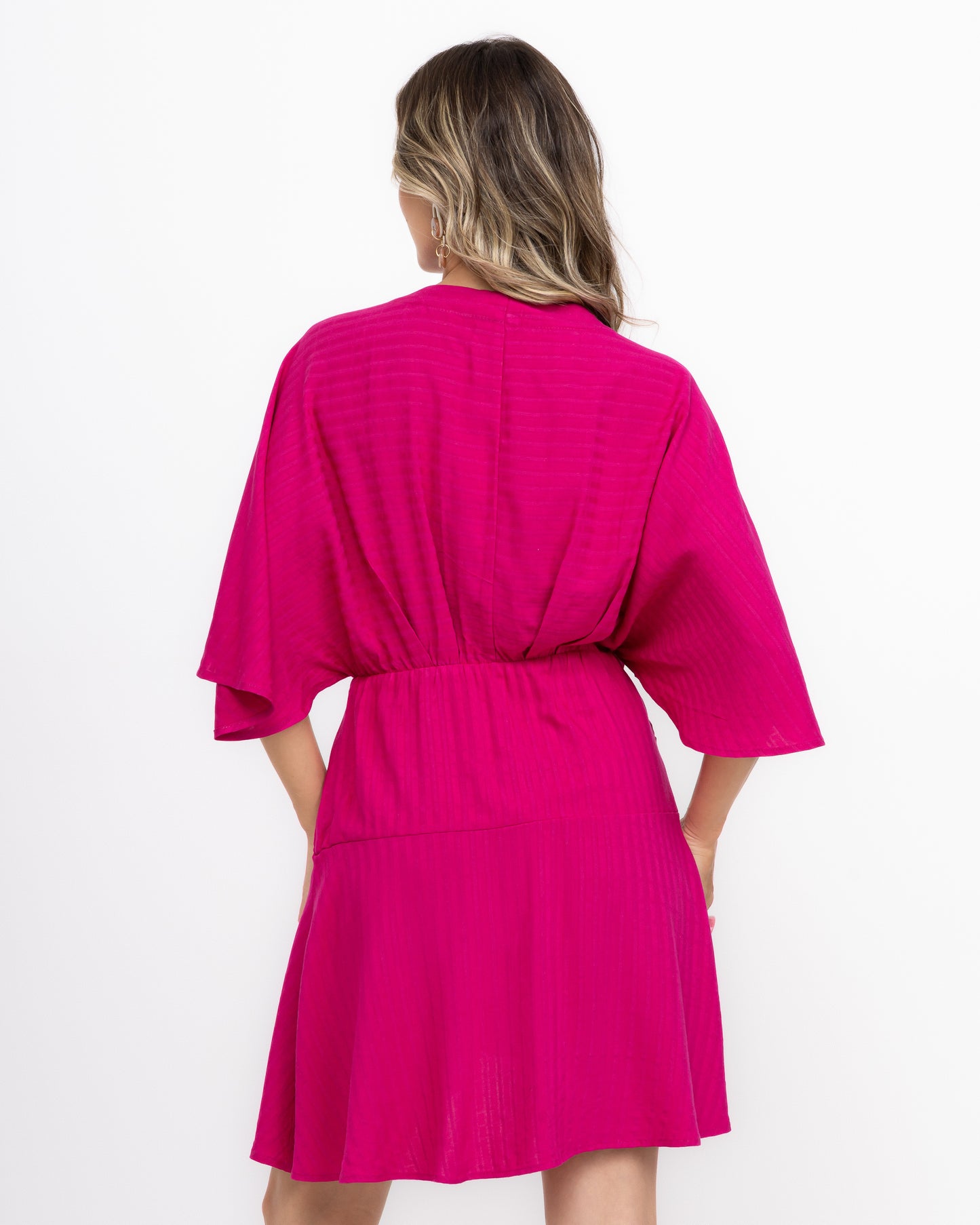 Vestido curto transpassado