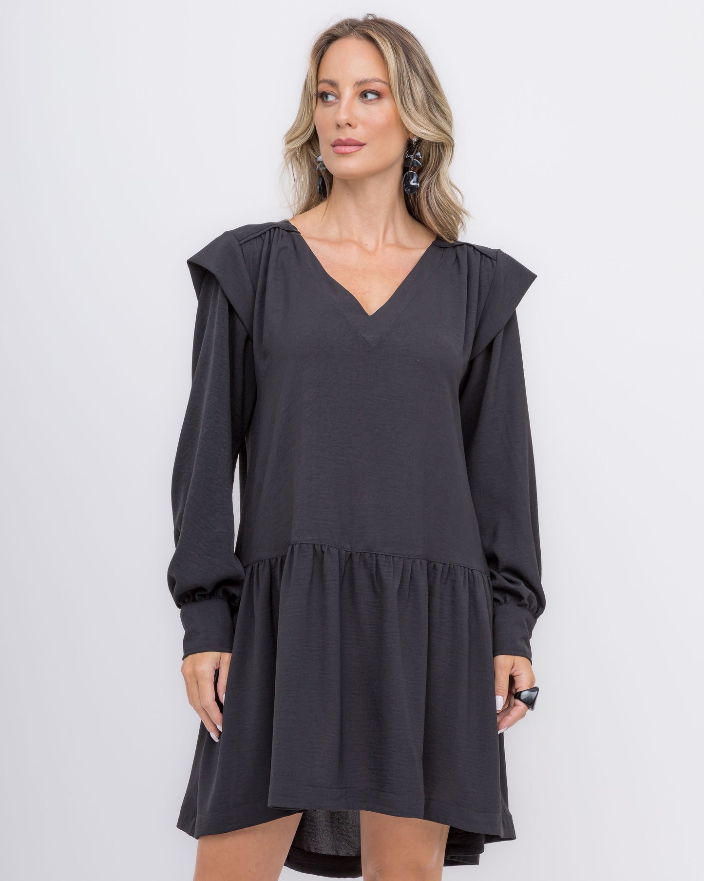 Vestido curto manga longa