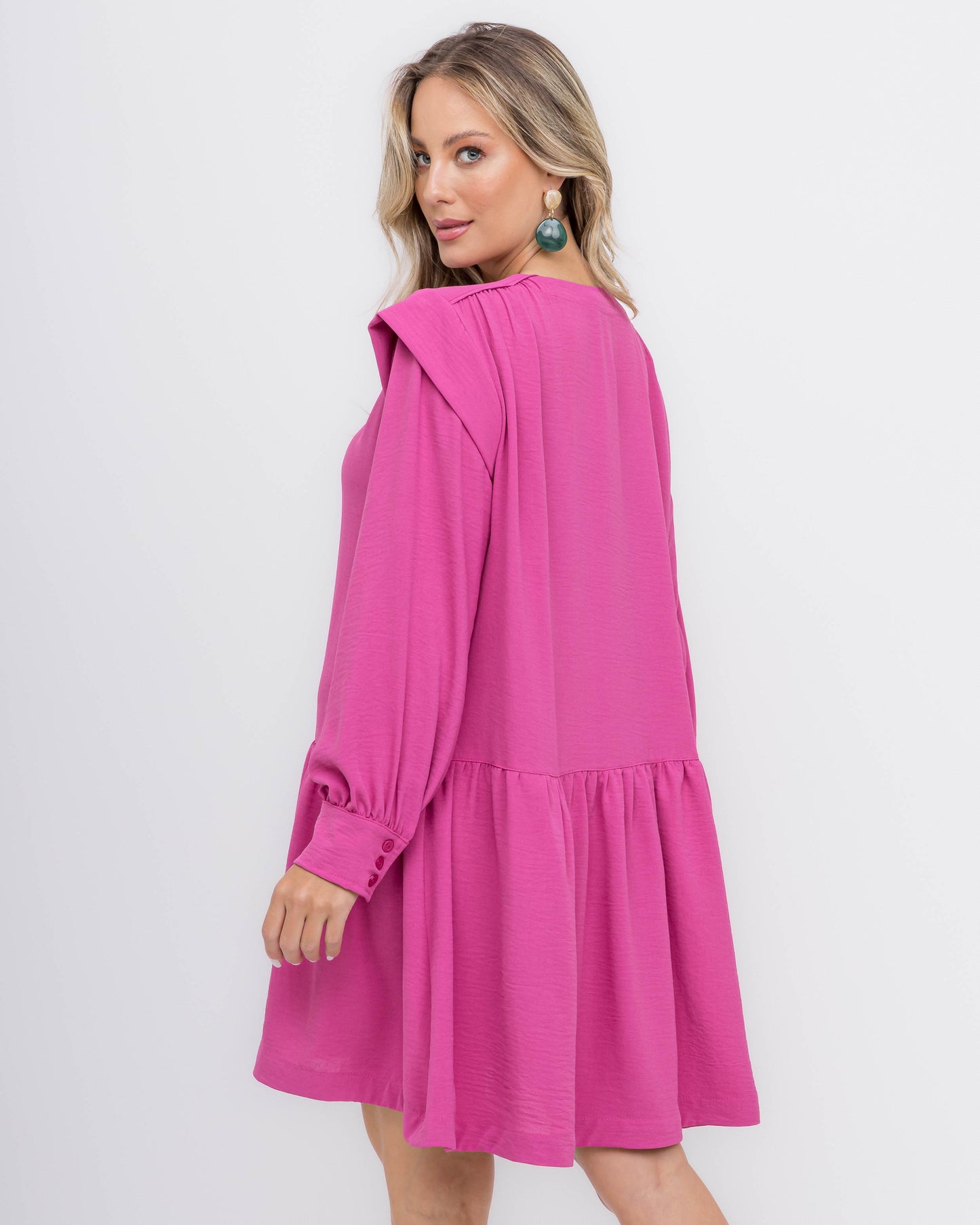 Vestido curto manga longa
