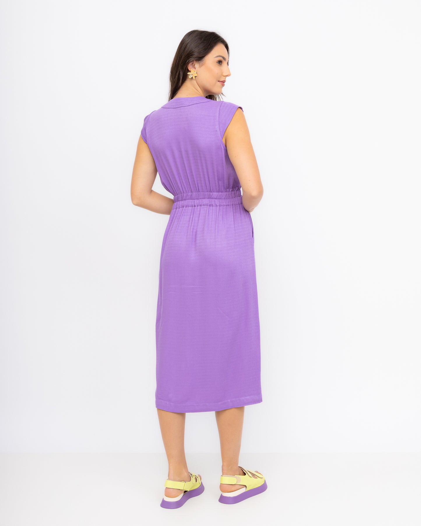 Vestido midi com botões frontais chemise