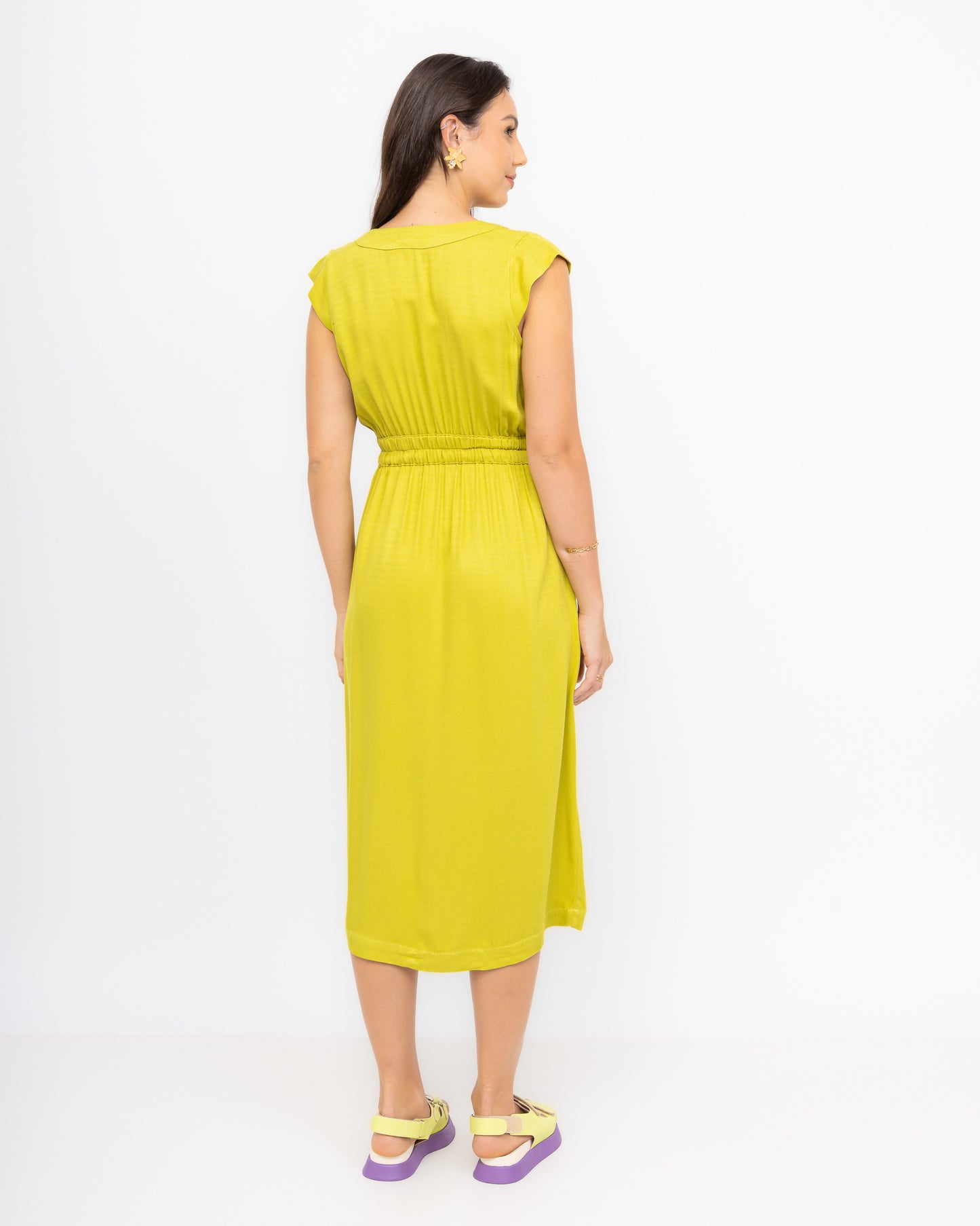 Vestido midi com botões frontais chemise
