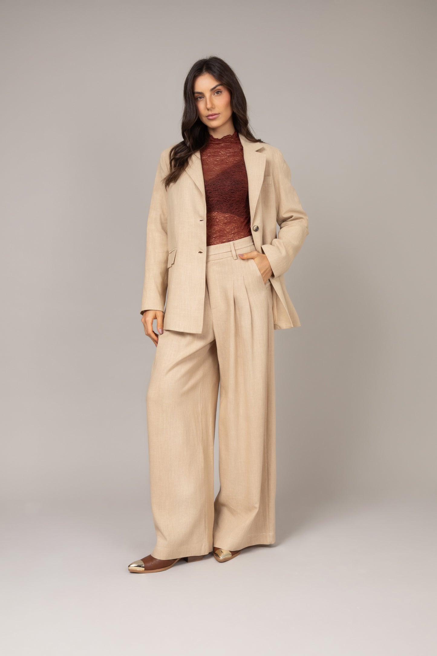 Calça pantalona de alfaiataria