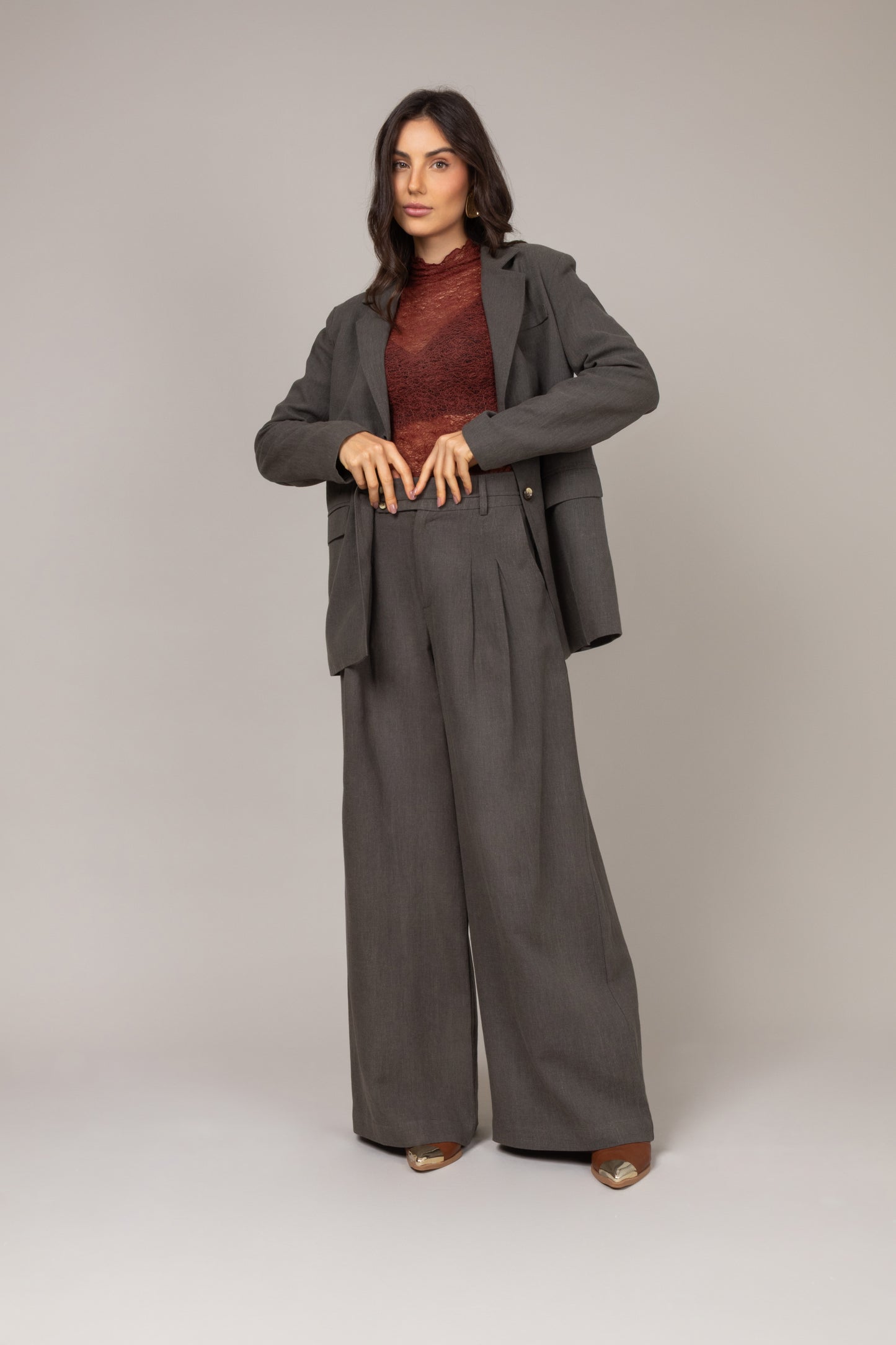 Calça pantalona de alfaiataria