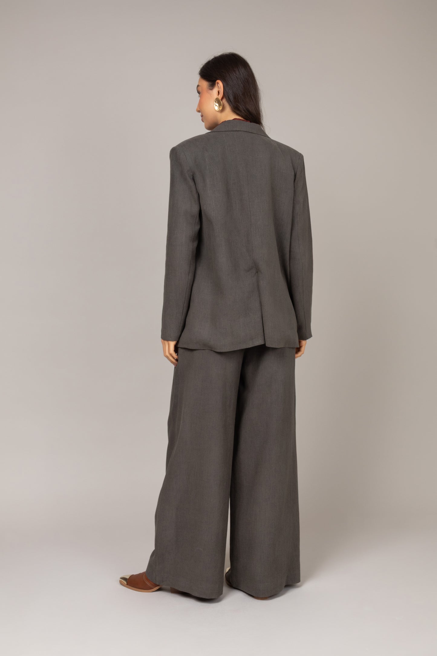 Calça pantalona de alfaiataria