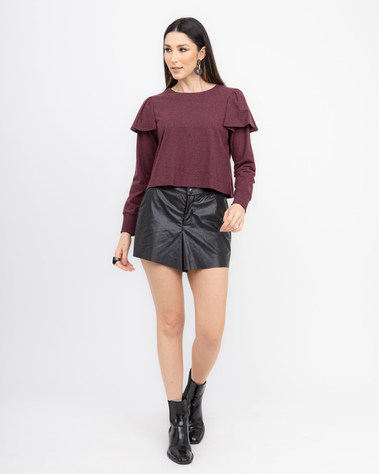 Blusa com manga longa e detalhes em babado