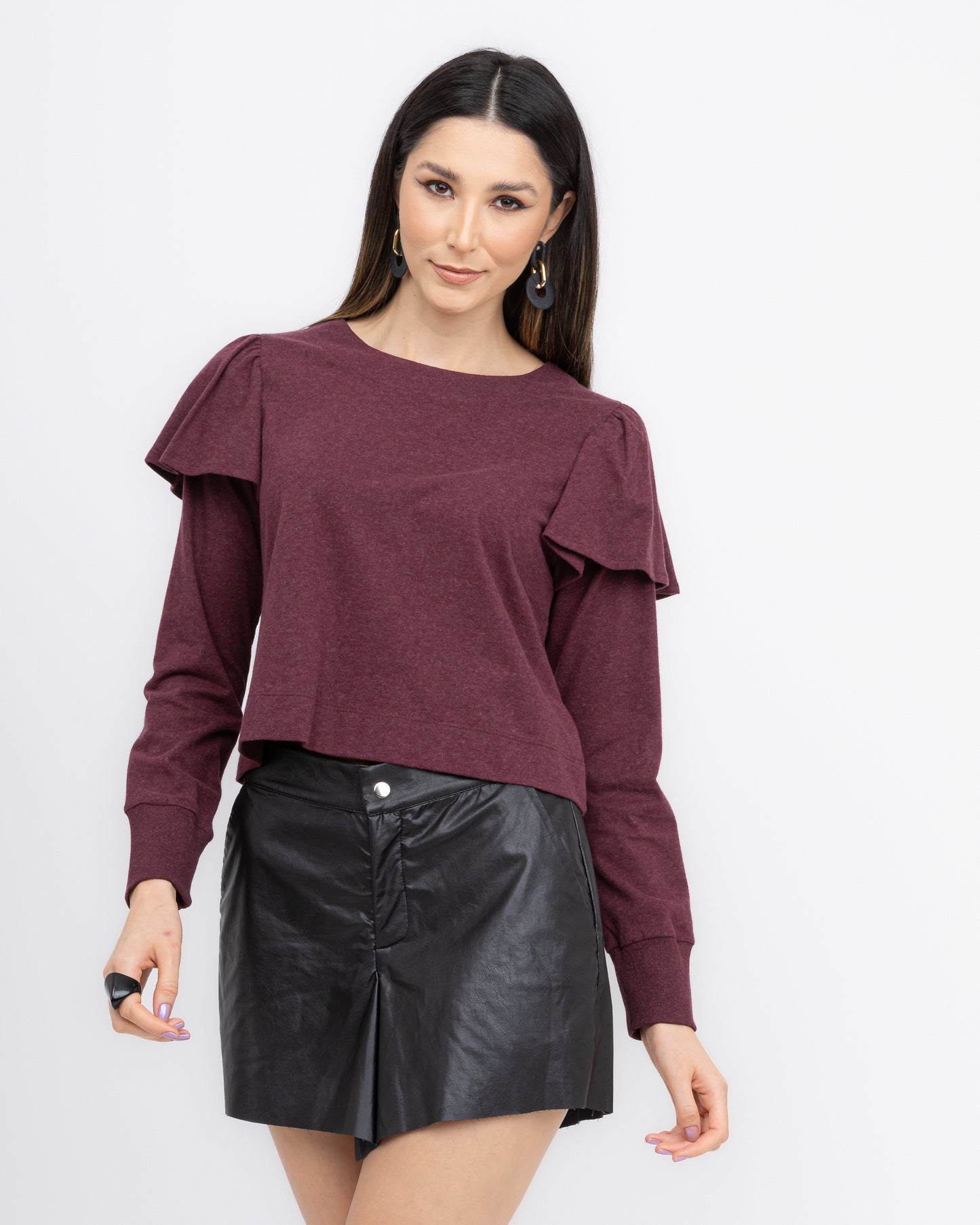 Blusa com manga longa e detalhes em babado