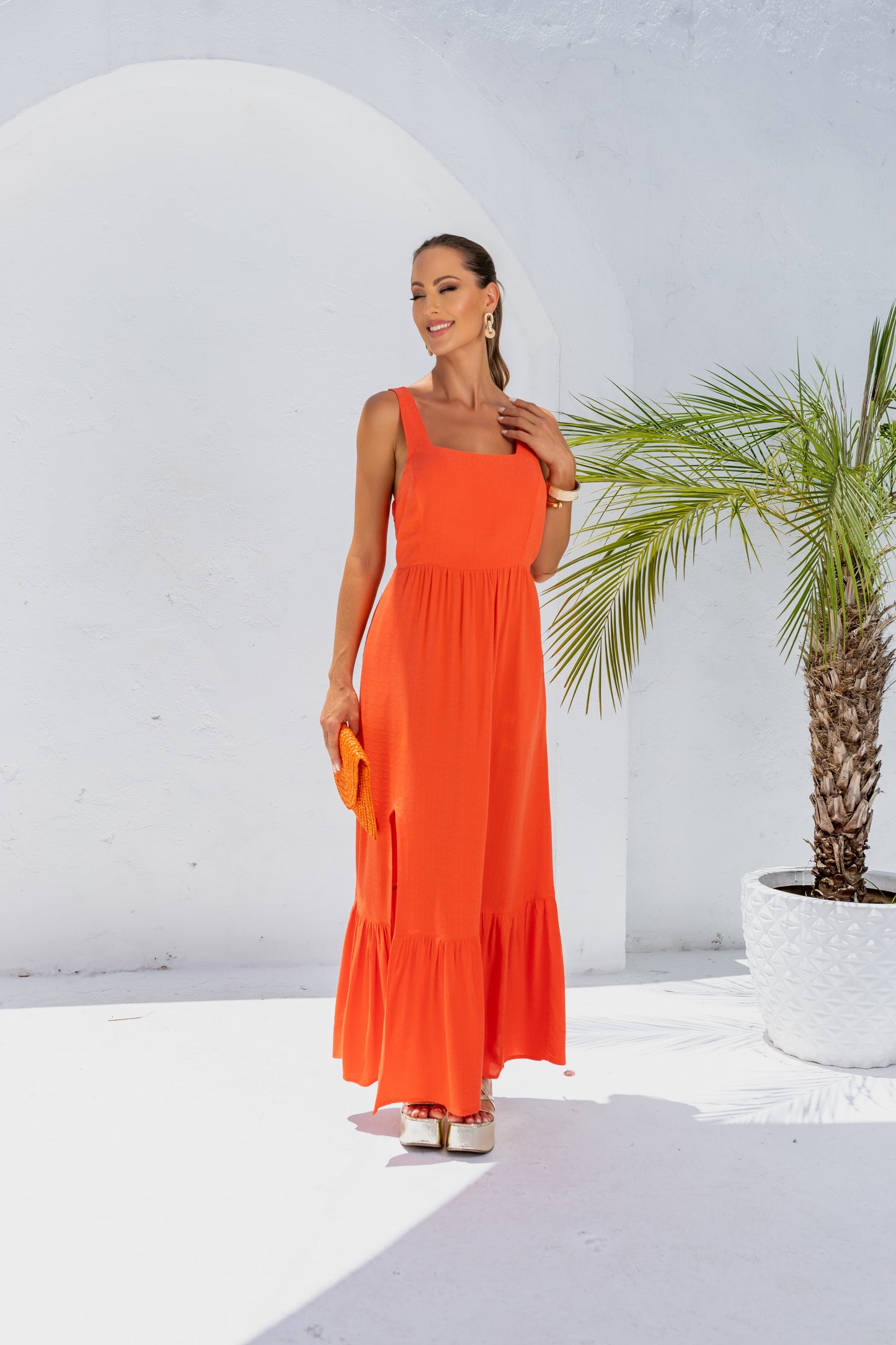 Vestido longo com babado maria e fenda