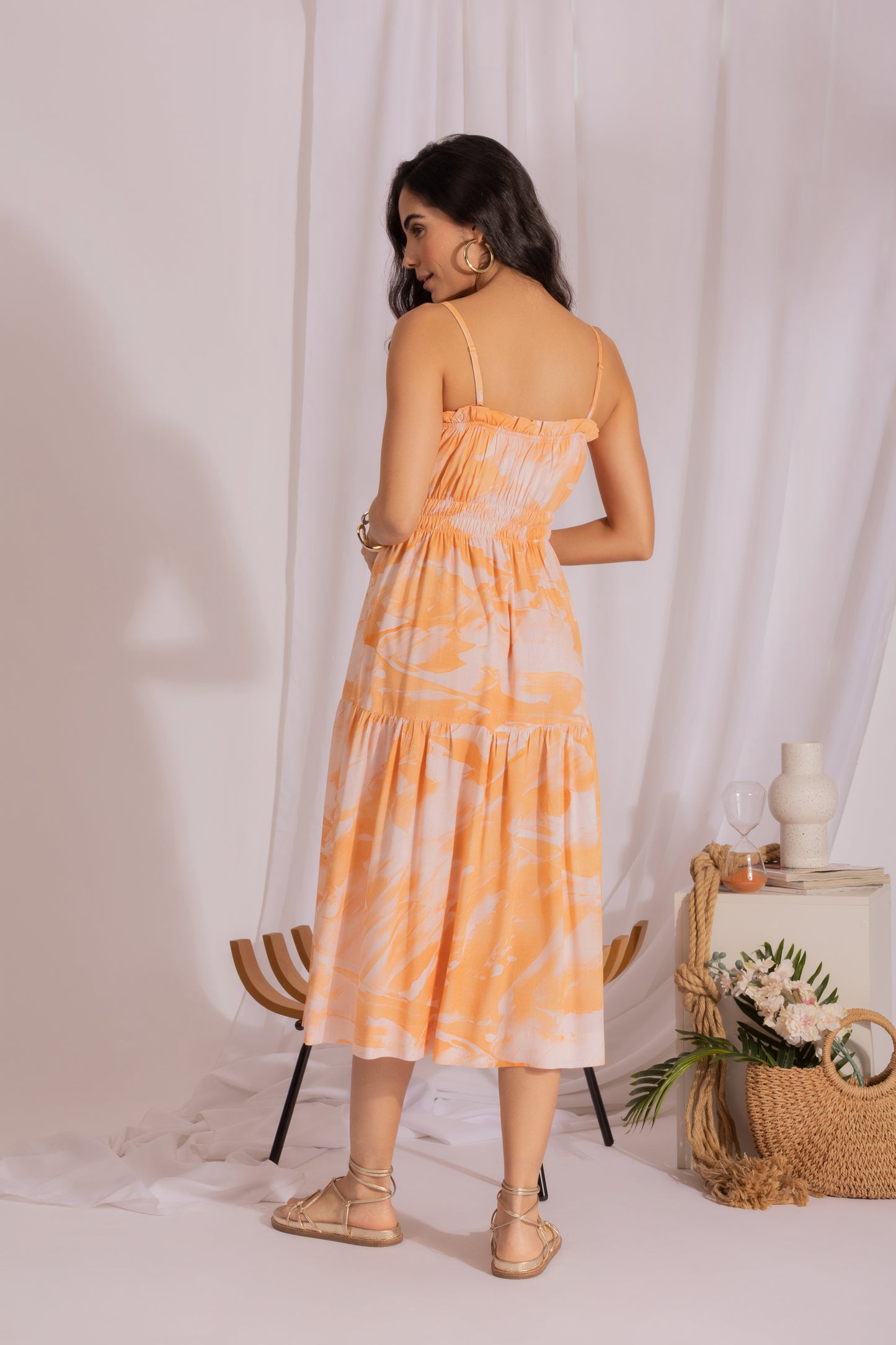 Vestido longo de alças finas