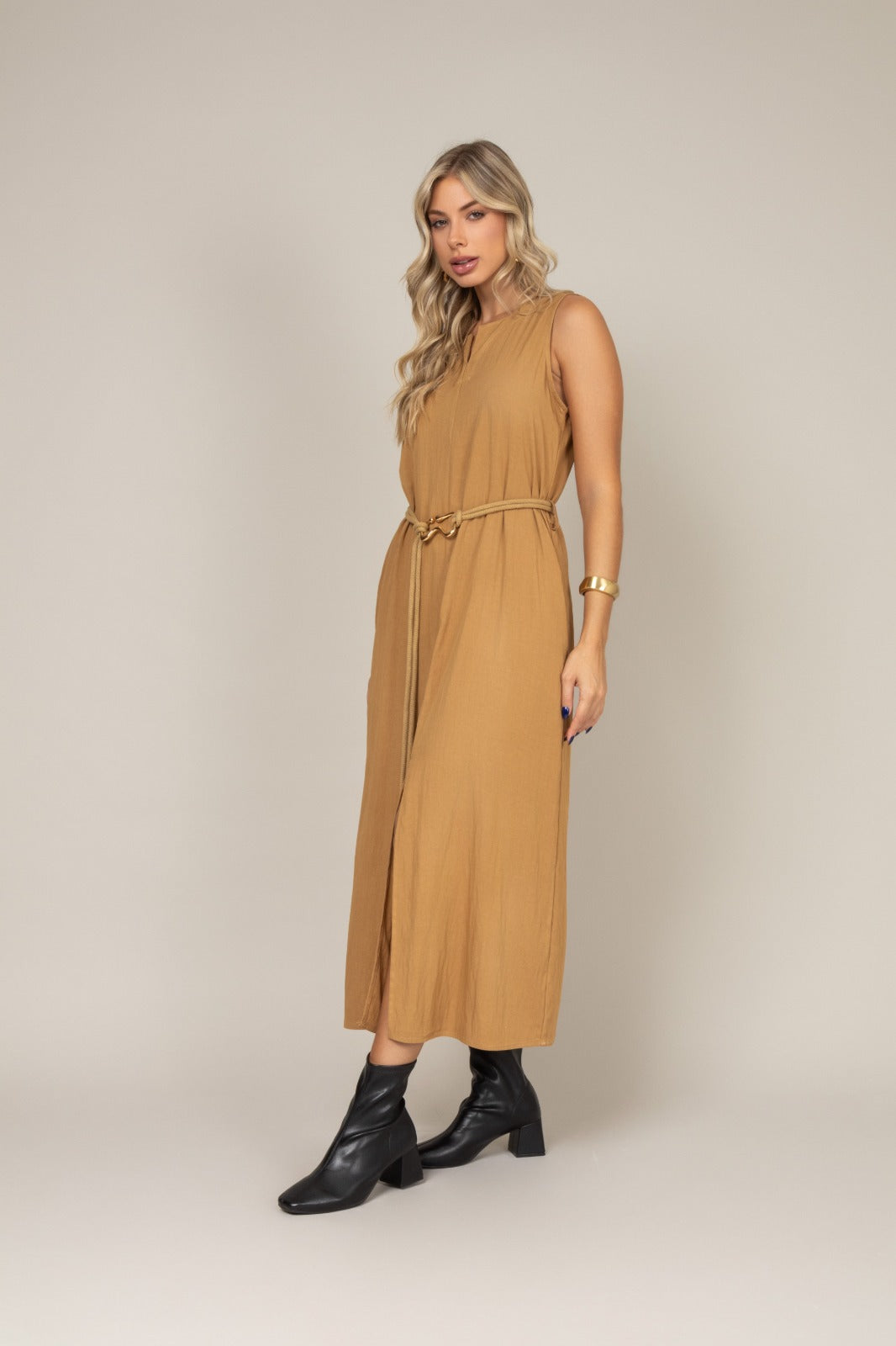 Vestido midi fluido