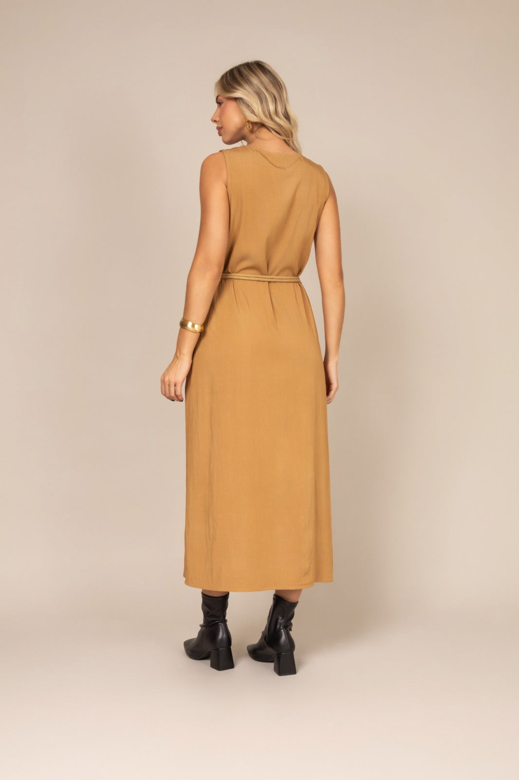 Vestido midi fluido