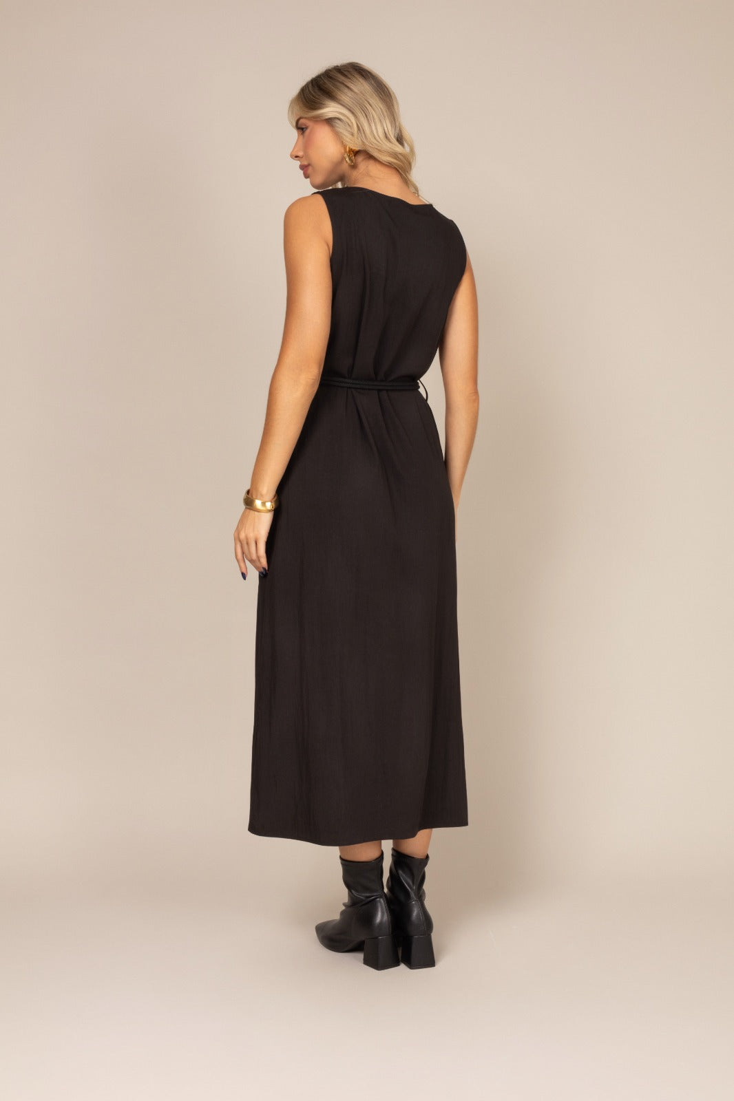 Vestido midi fluido
