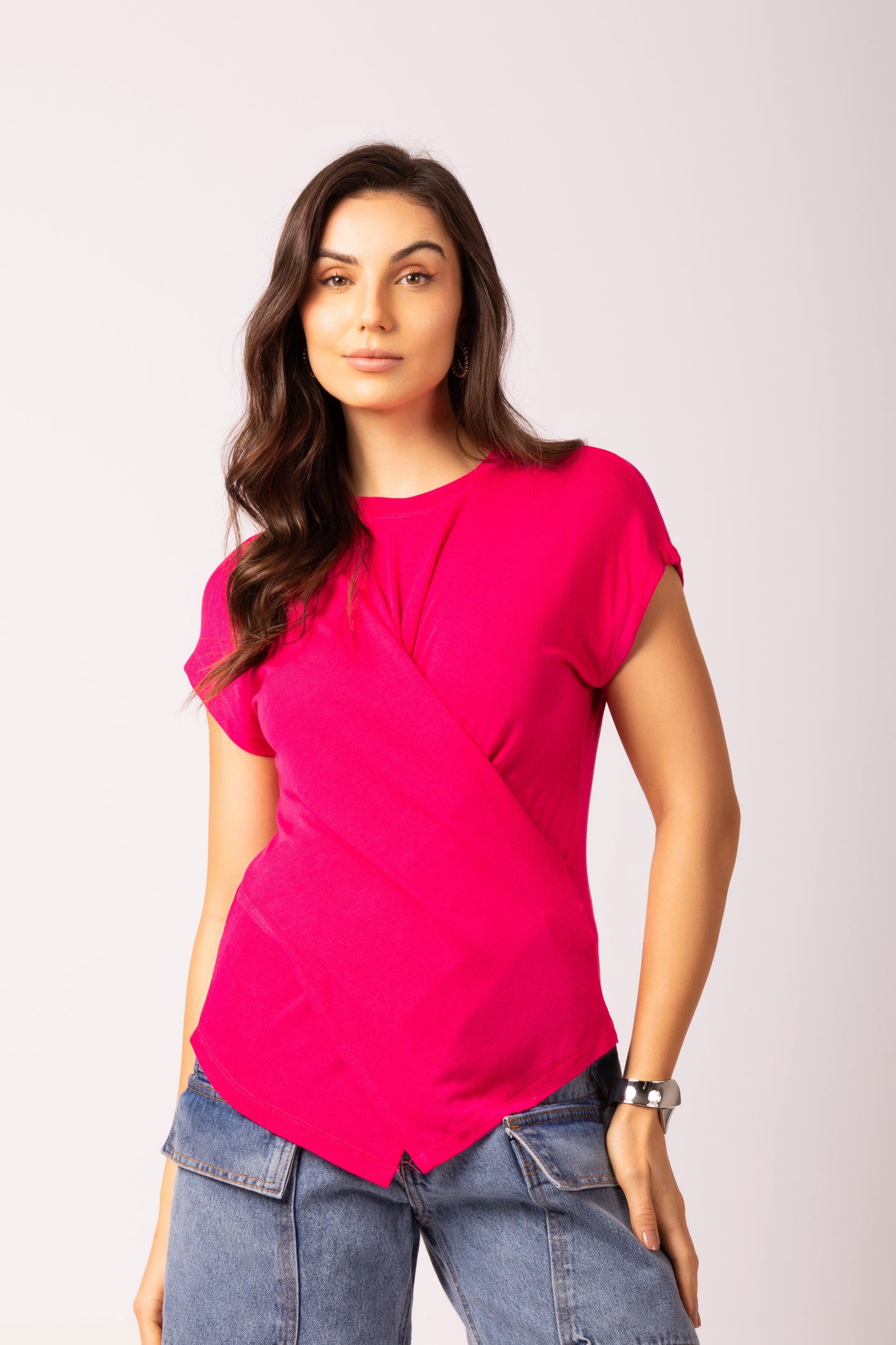 Blusa assimétrica em malha