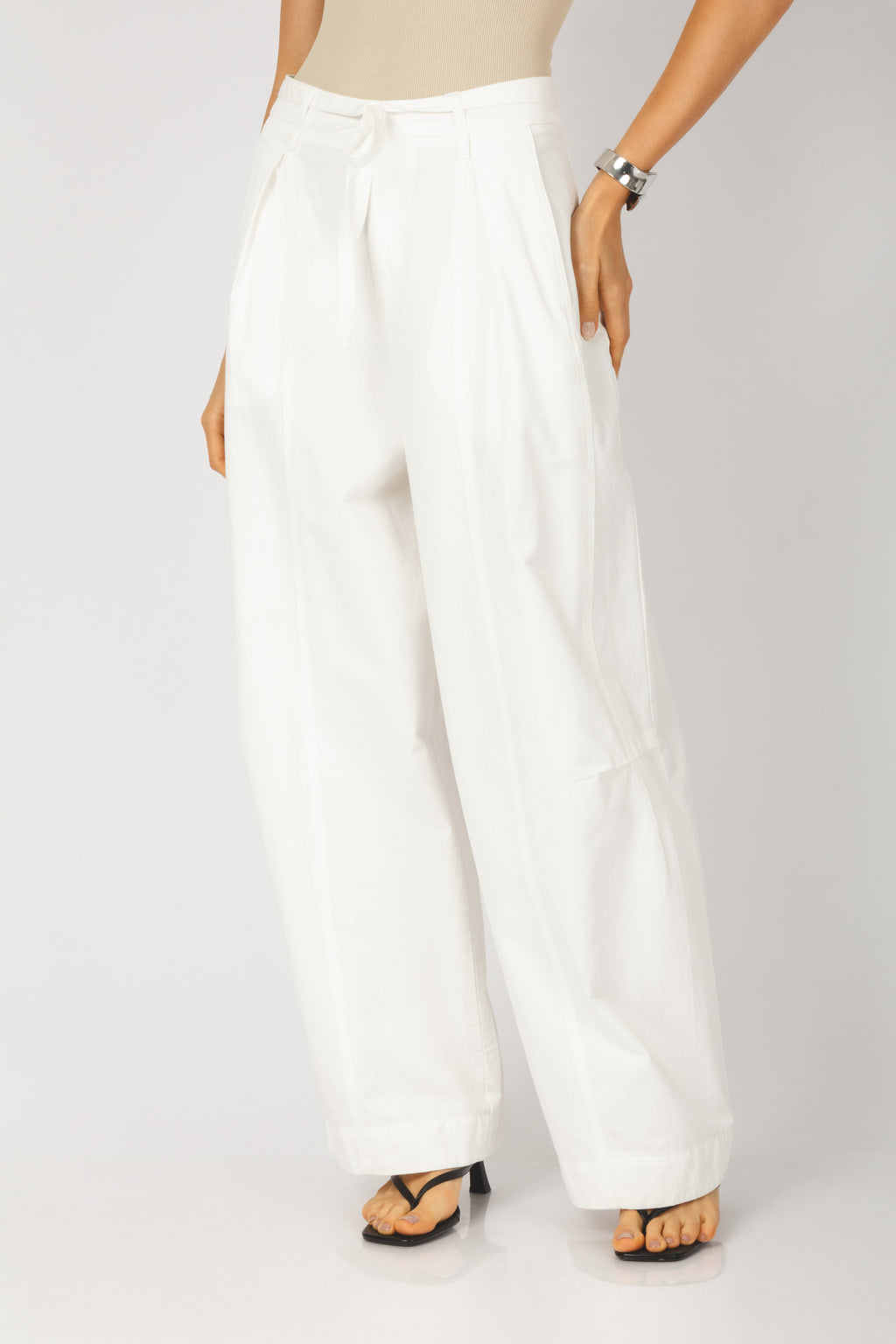 Calça baggy em sarja