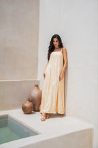 Vestido longo alças finas estampa suave