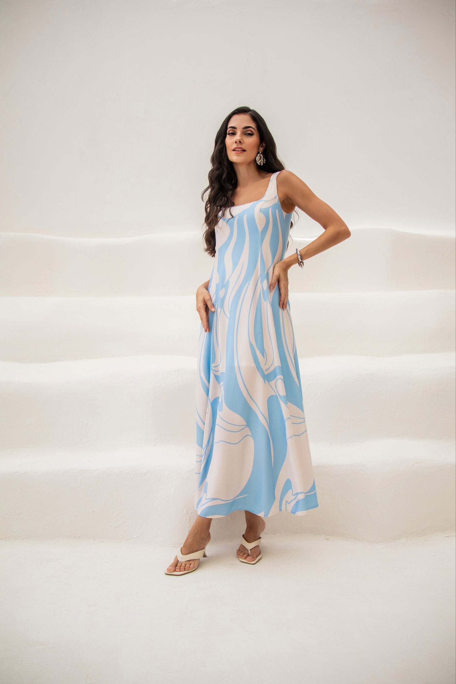 Vestido midi com estampa orgânica