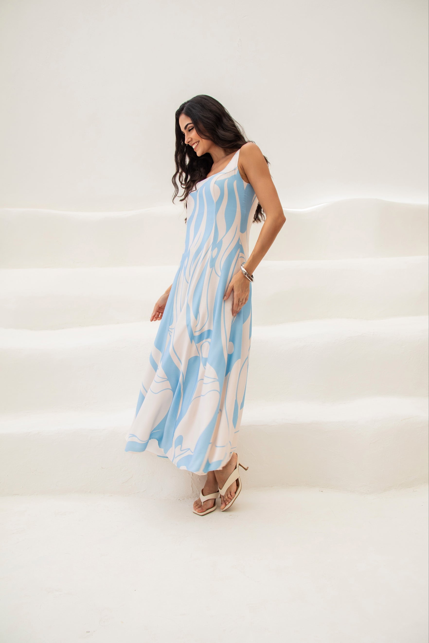 Vestido midi com estampa orgânica