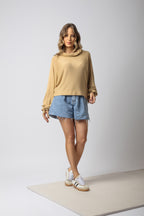 Blusa com gola boba em malha