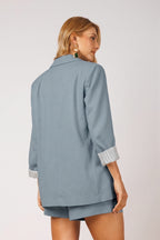 Blazer alfaiataria oversized com bolsos azul - vista posterior