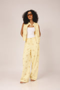 Calça bordada wide leg amarela - vista frontal