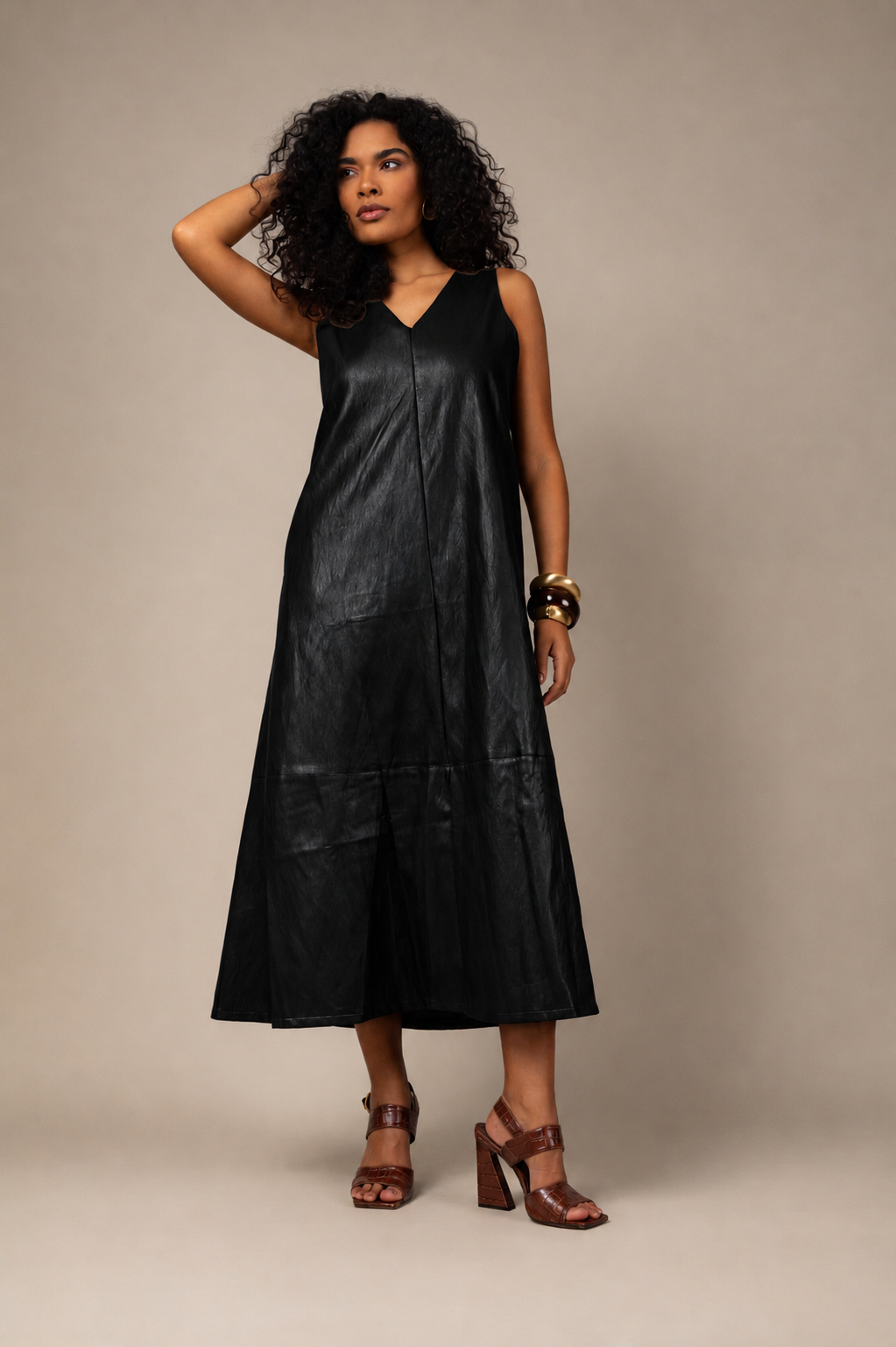 Vestido midi couro
