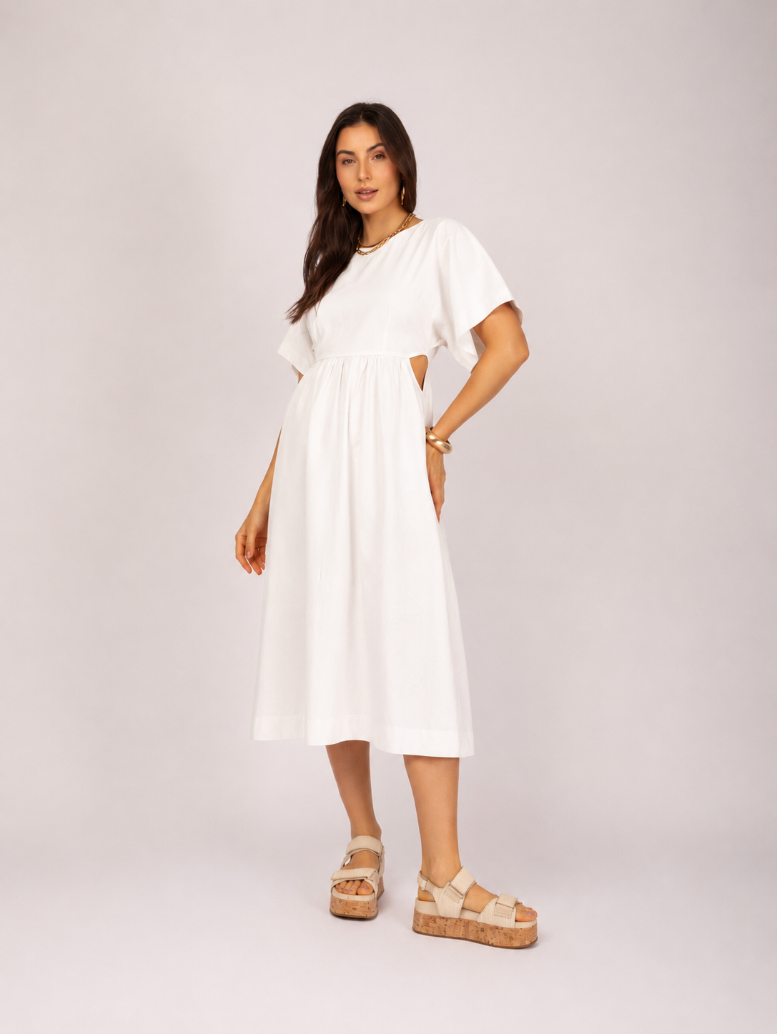 Vestido midi com manga ampla
