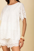 Conjunto short e blusa em laise branco - detalhes frontal
