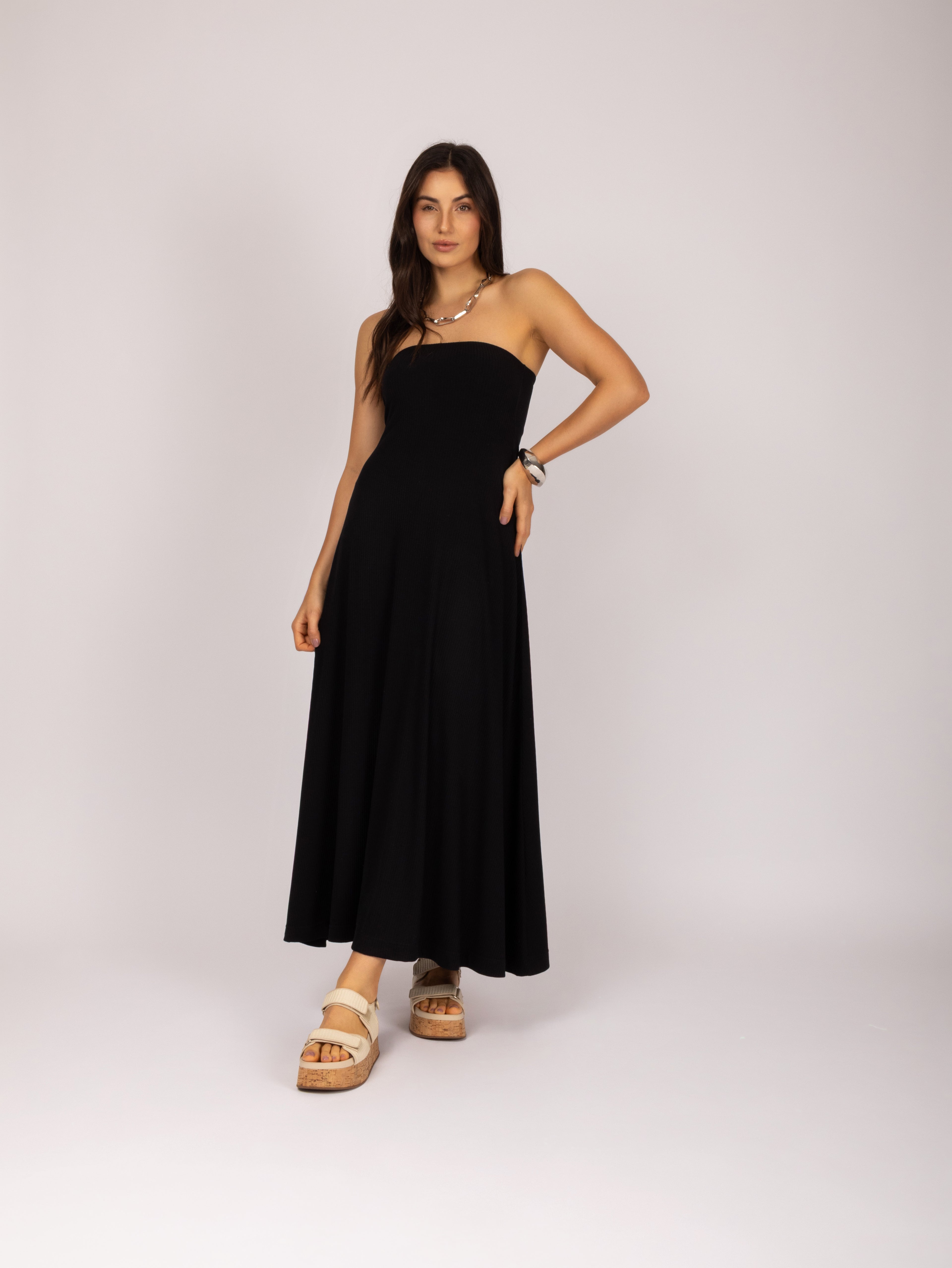 Vestido em malha sem alça