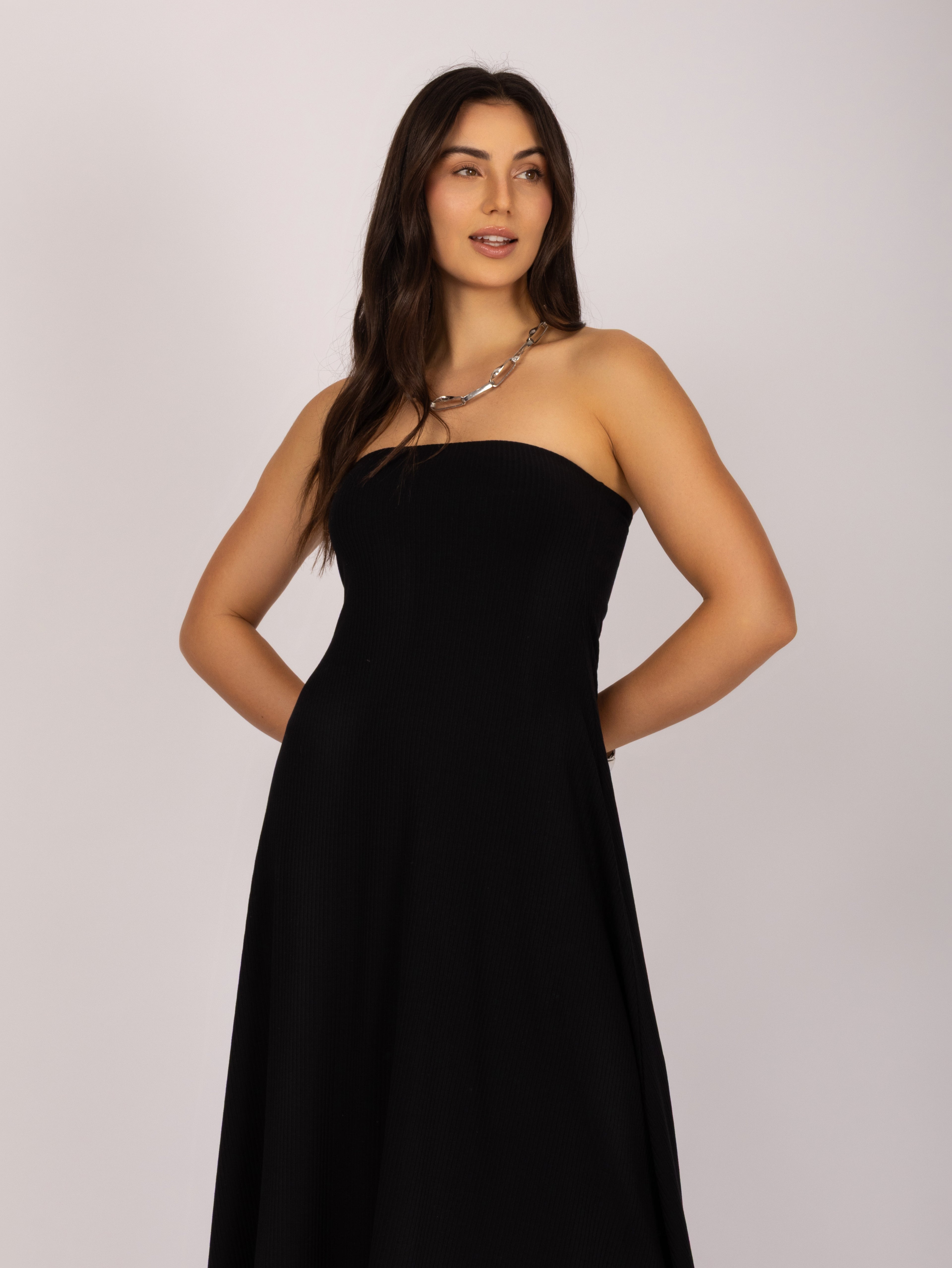 Vestido em malha sem alça