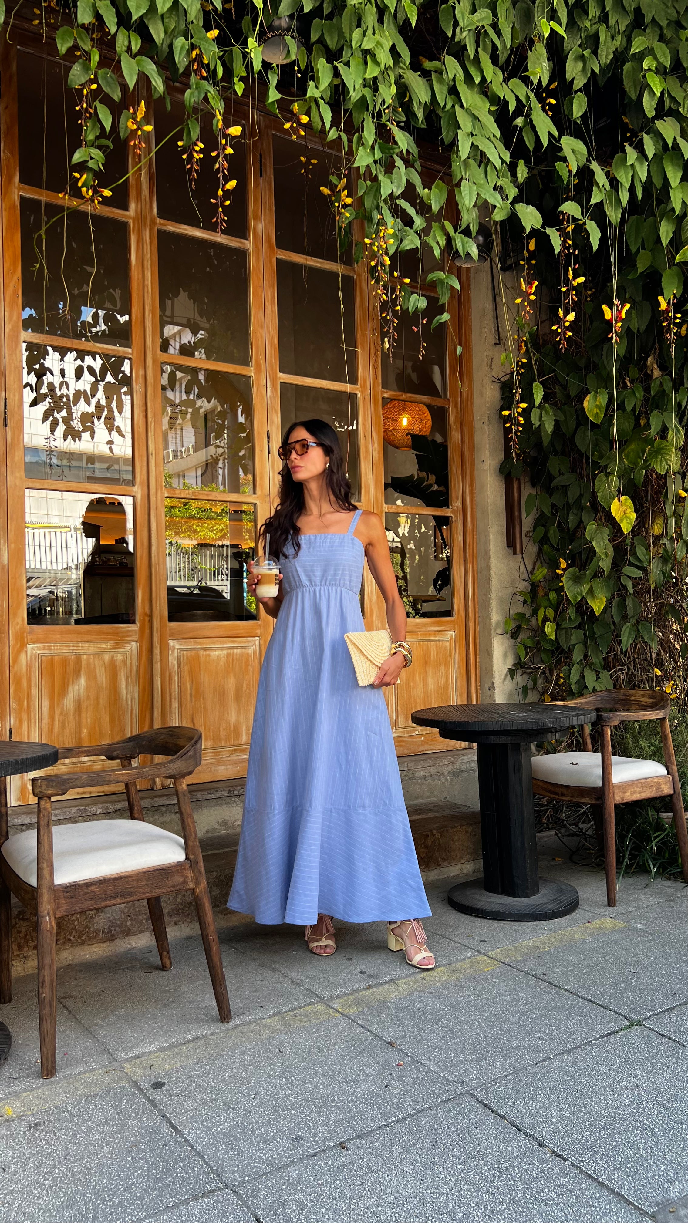 Vestido longo em linho com listras