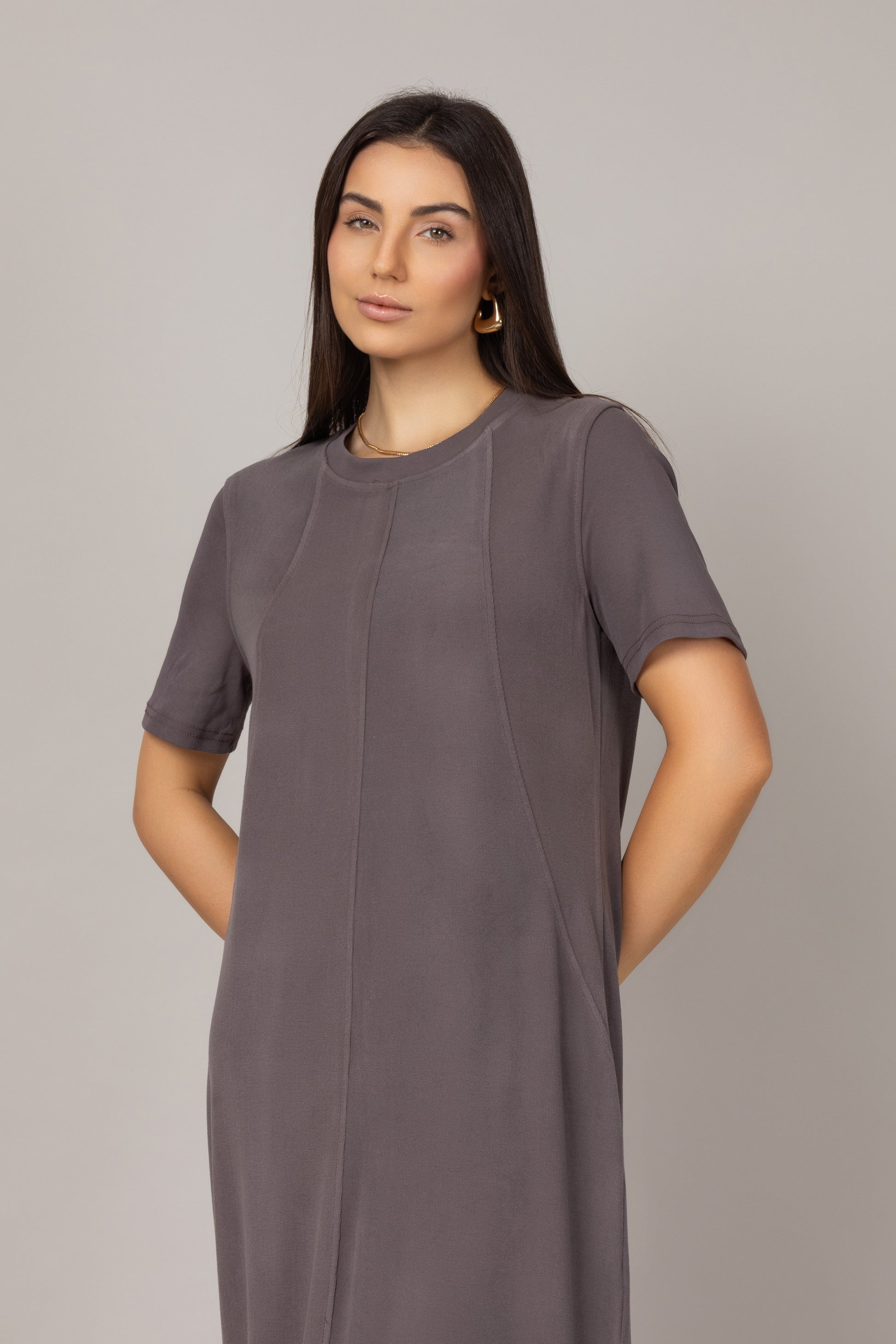 Vestido longo com recortes