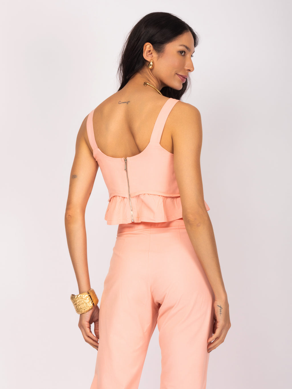 Conjunto alfaiataria com cropped peplum