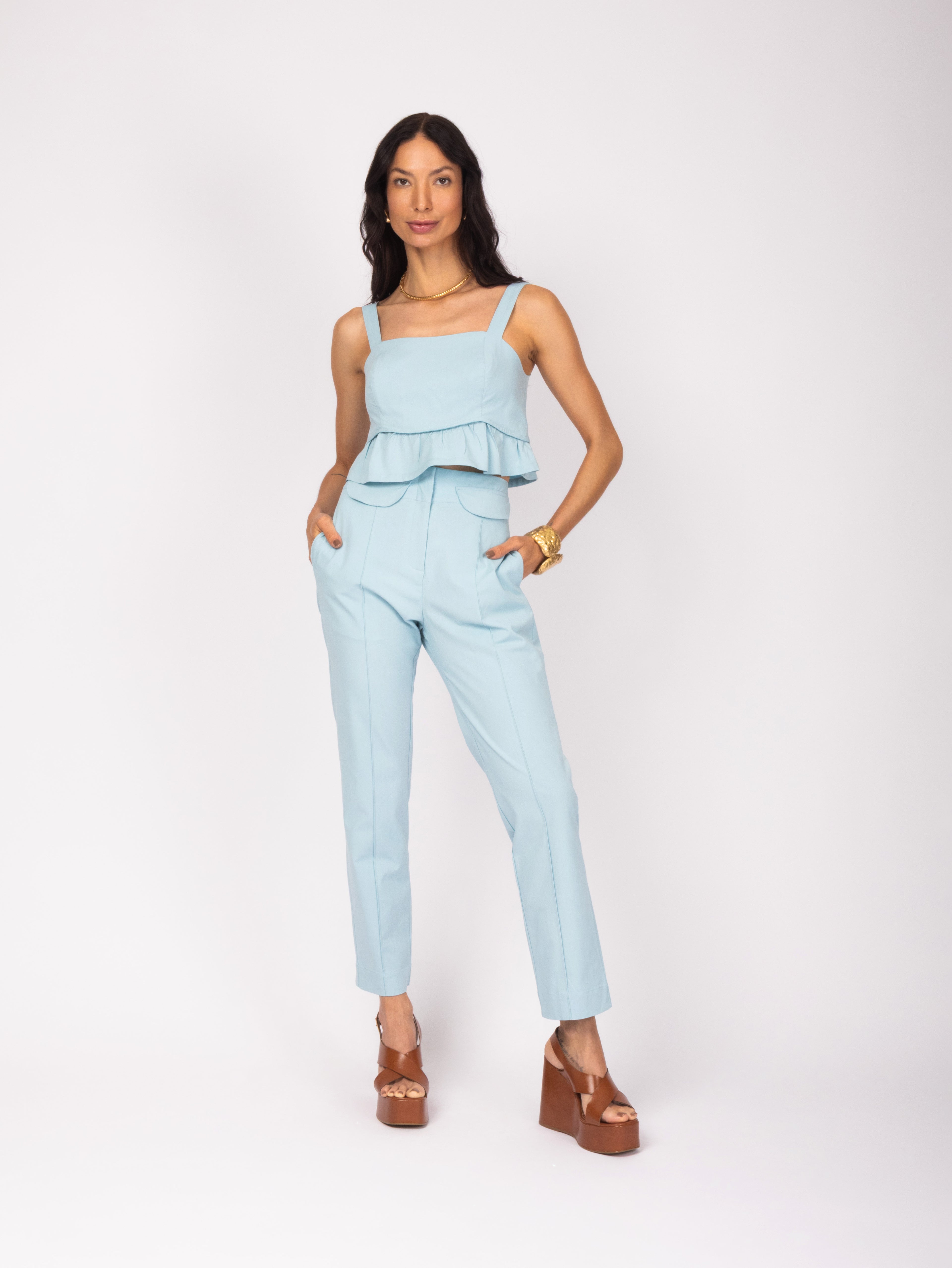 Conjunto alfaiataria com cropped peplum