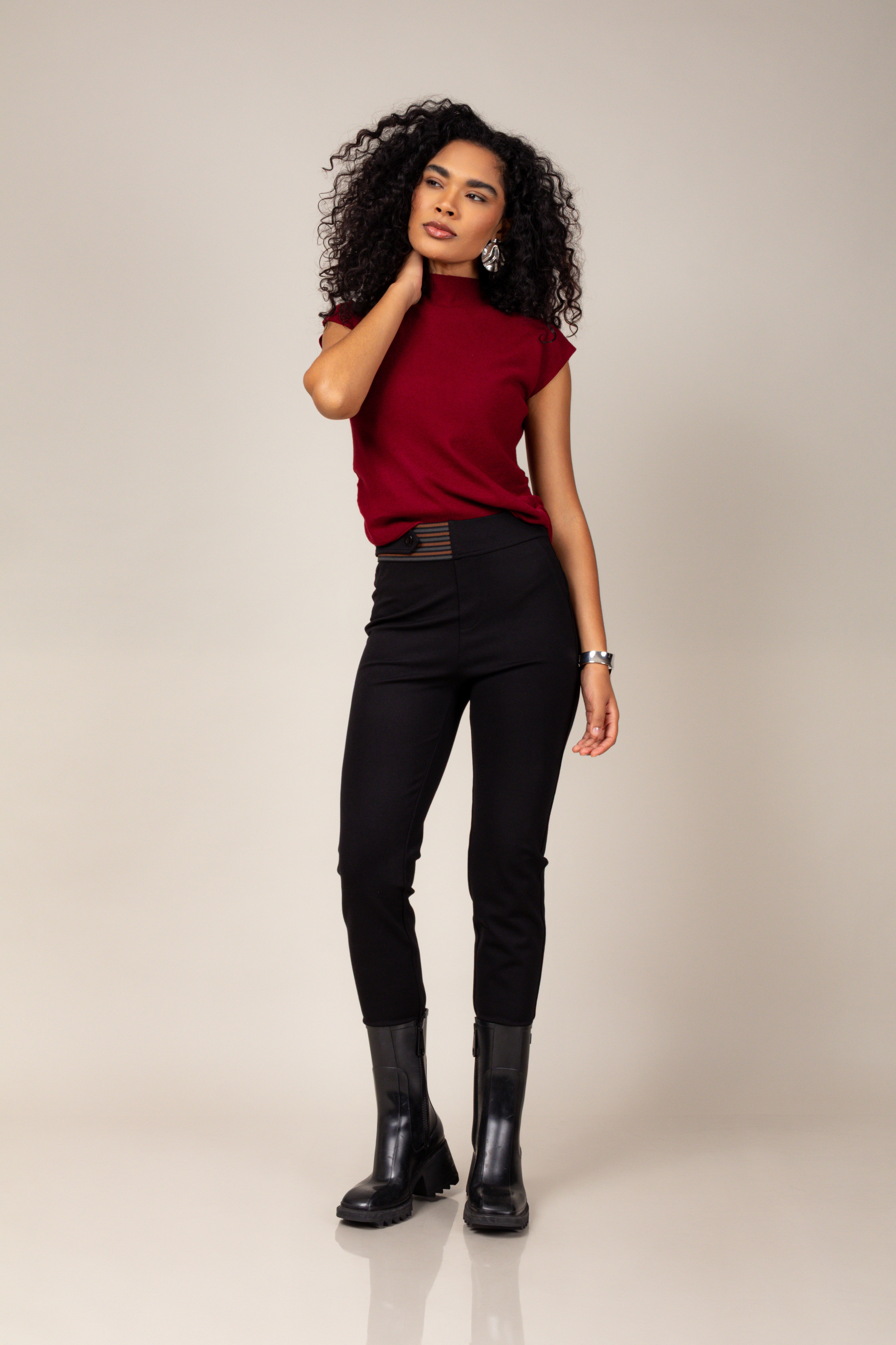 Calça legging com cós detalhado