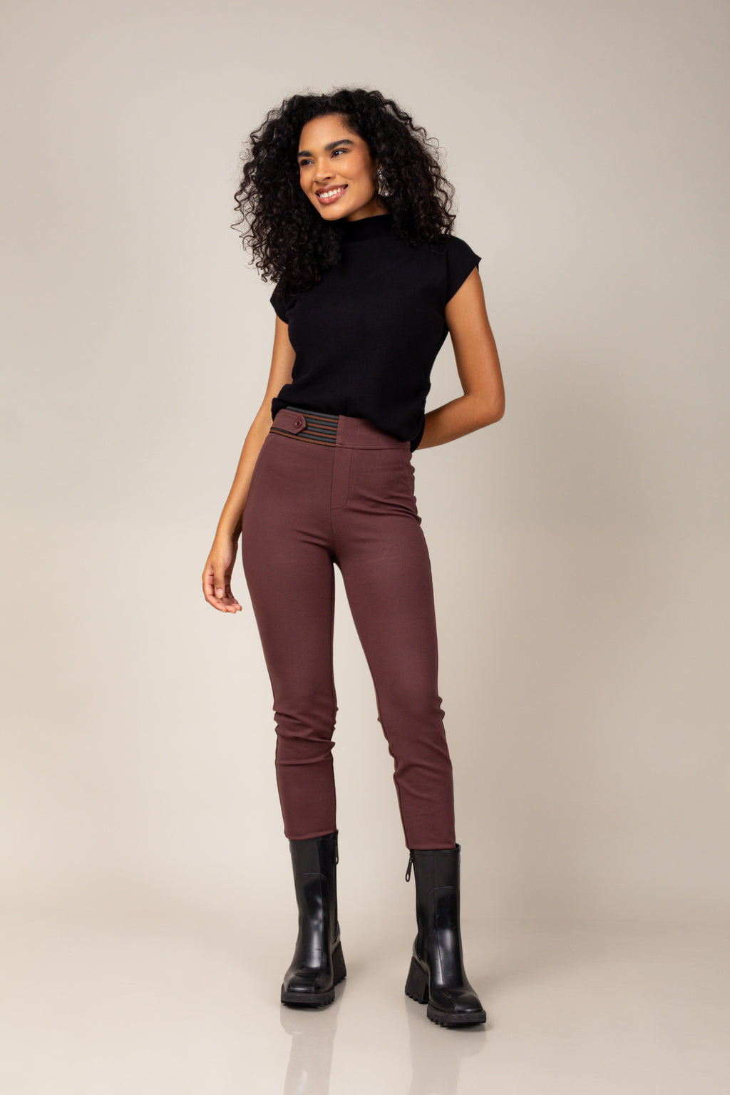 Calça legging com cós detalhado