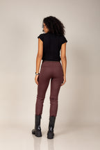 Calça legging com cós detalhado