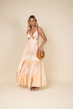 Vestido longo estampado com recortes