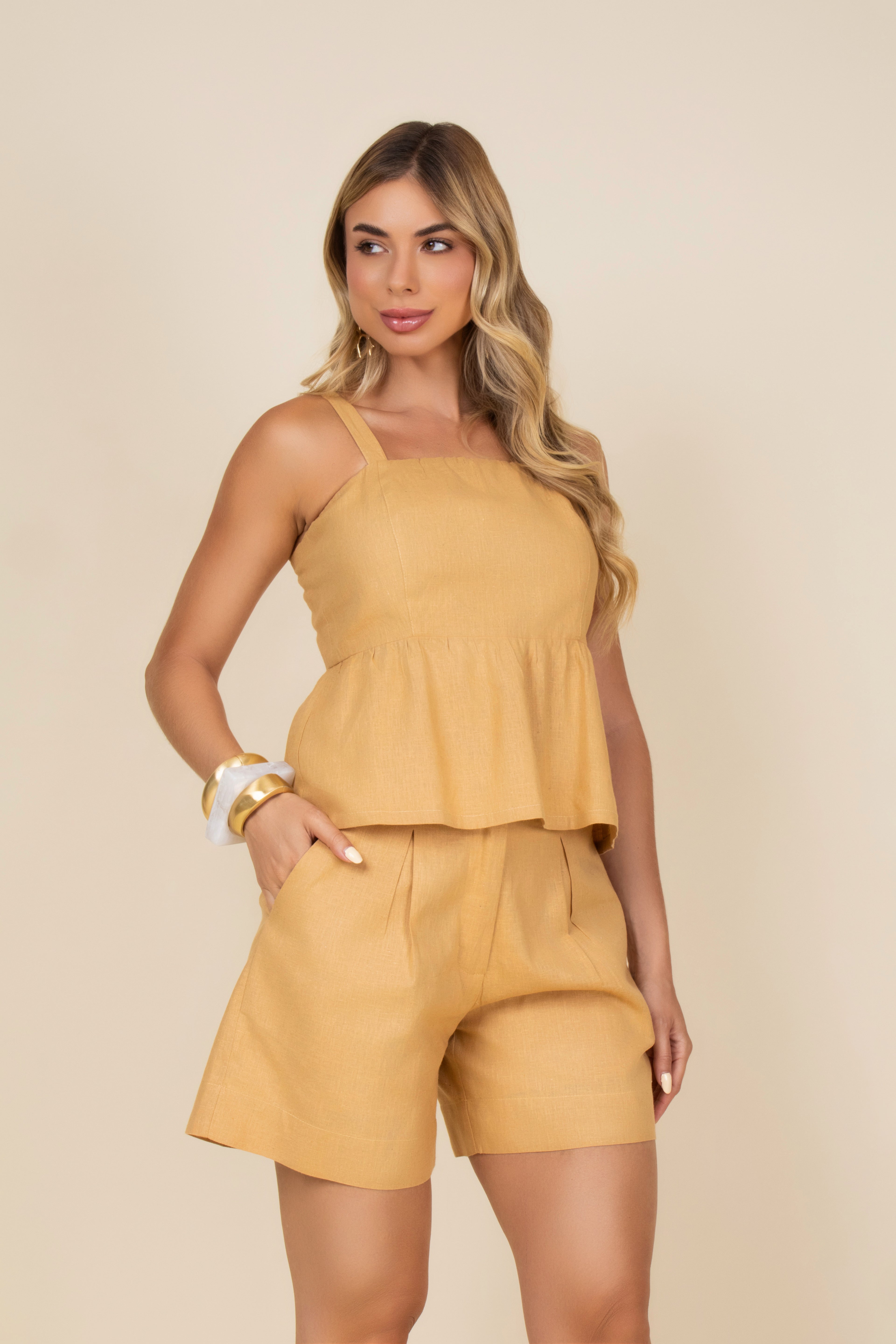 Conjunto alças e short linho