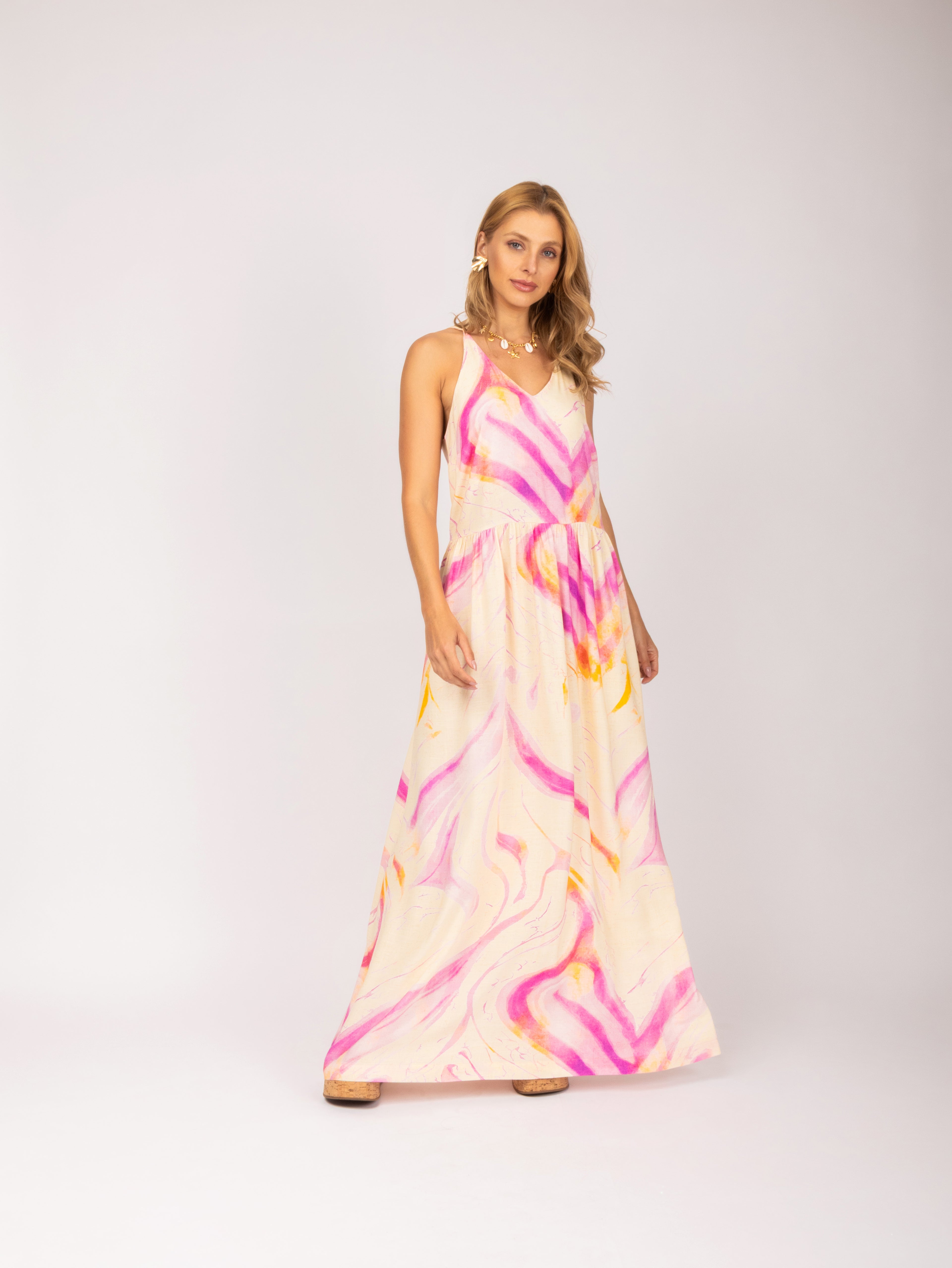 Vestido longo de alça com estampa