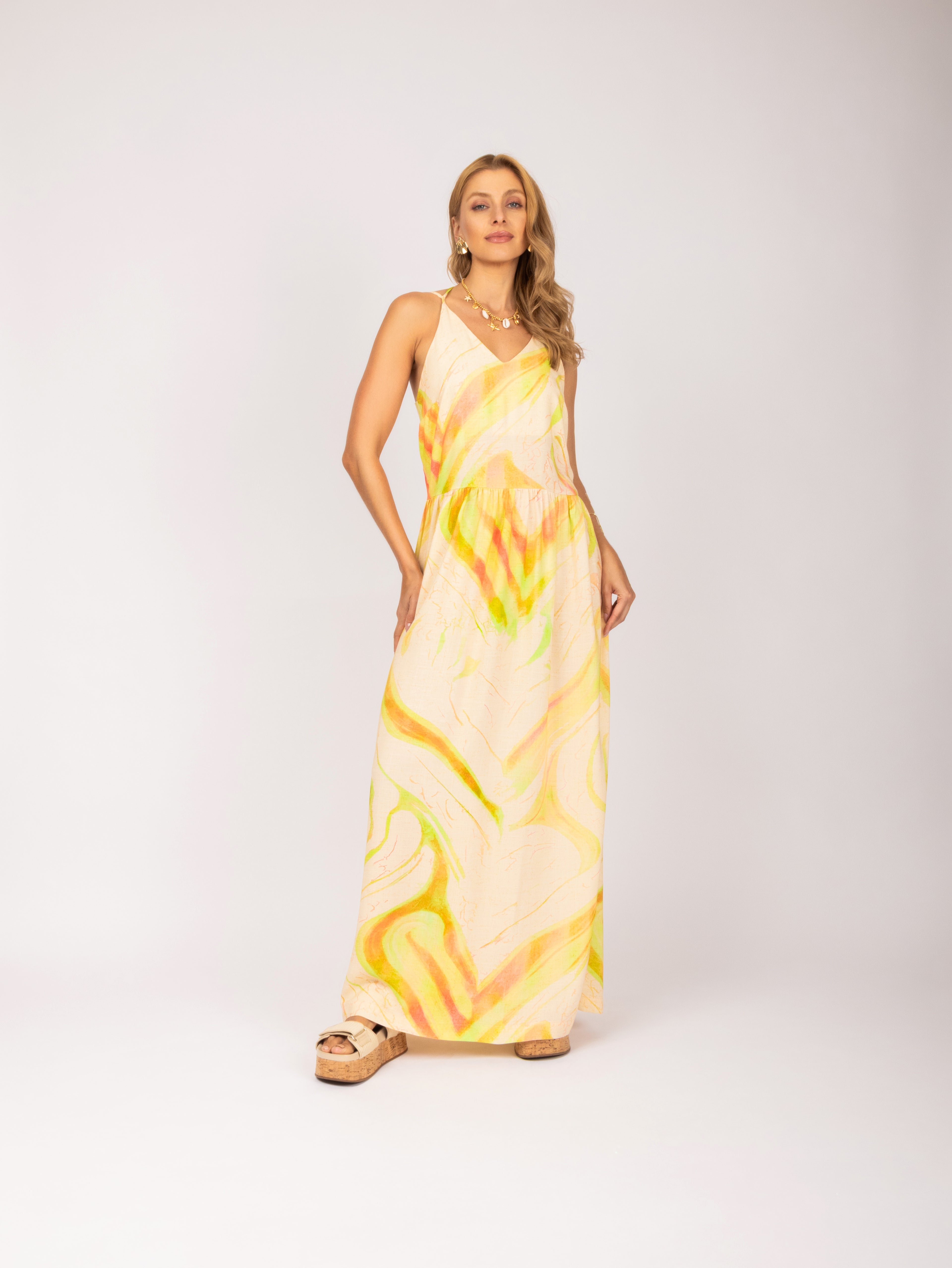 Vestido longo de alça com estampa