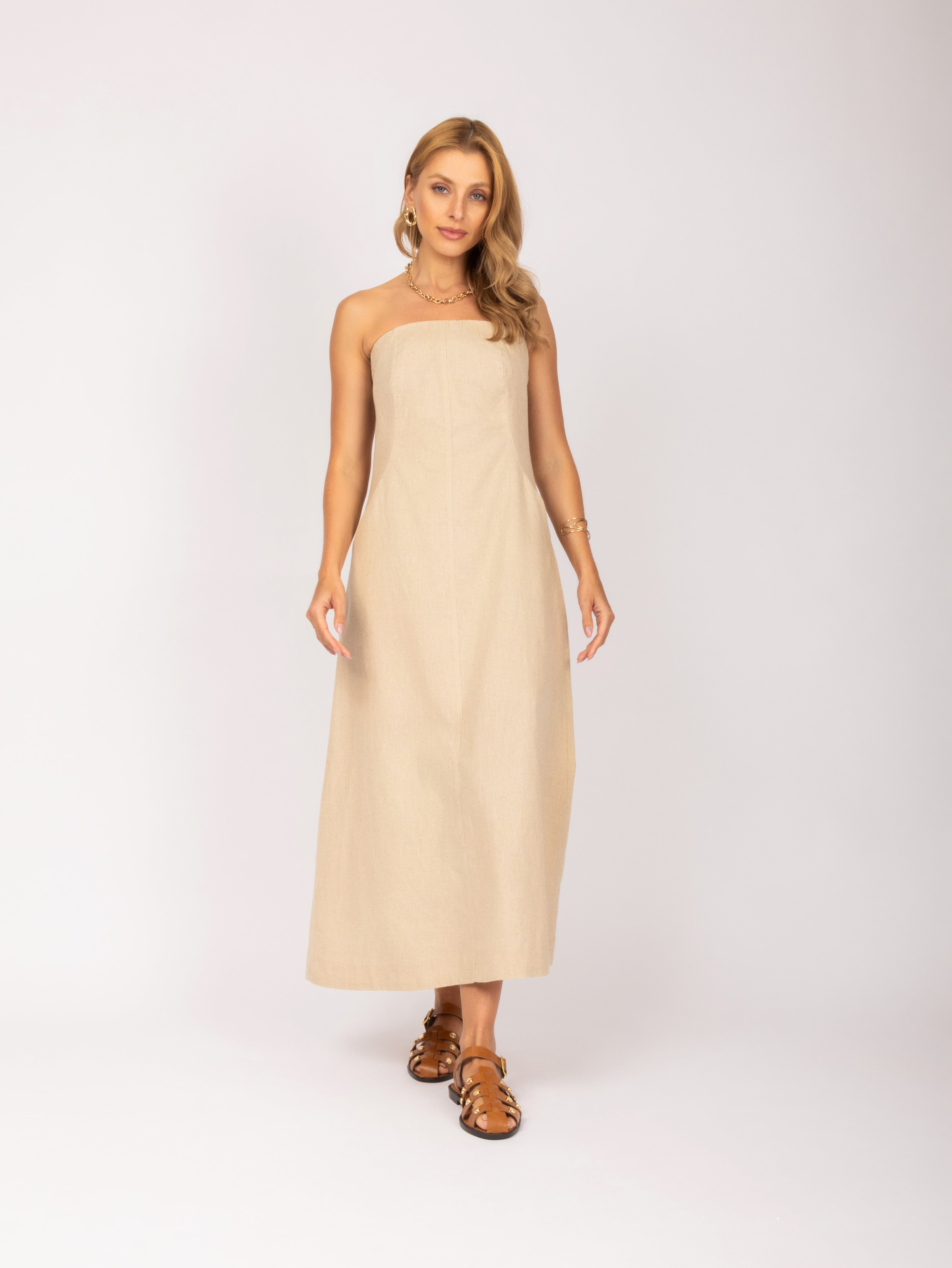 Vestido sem alças em linho