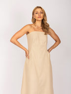 Vestido sem alças em linho