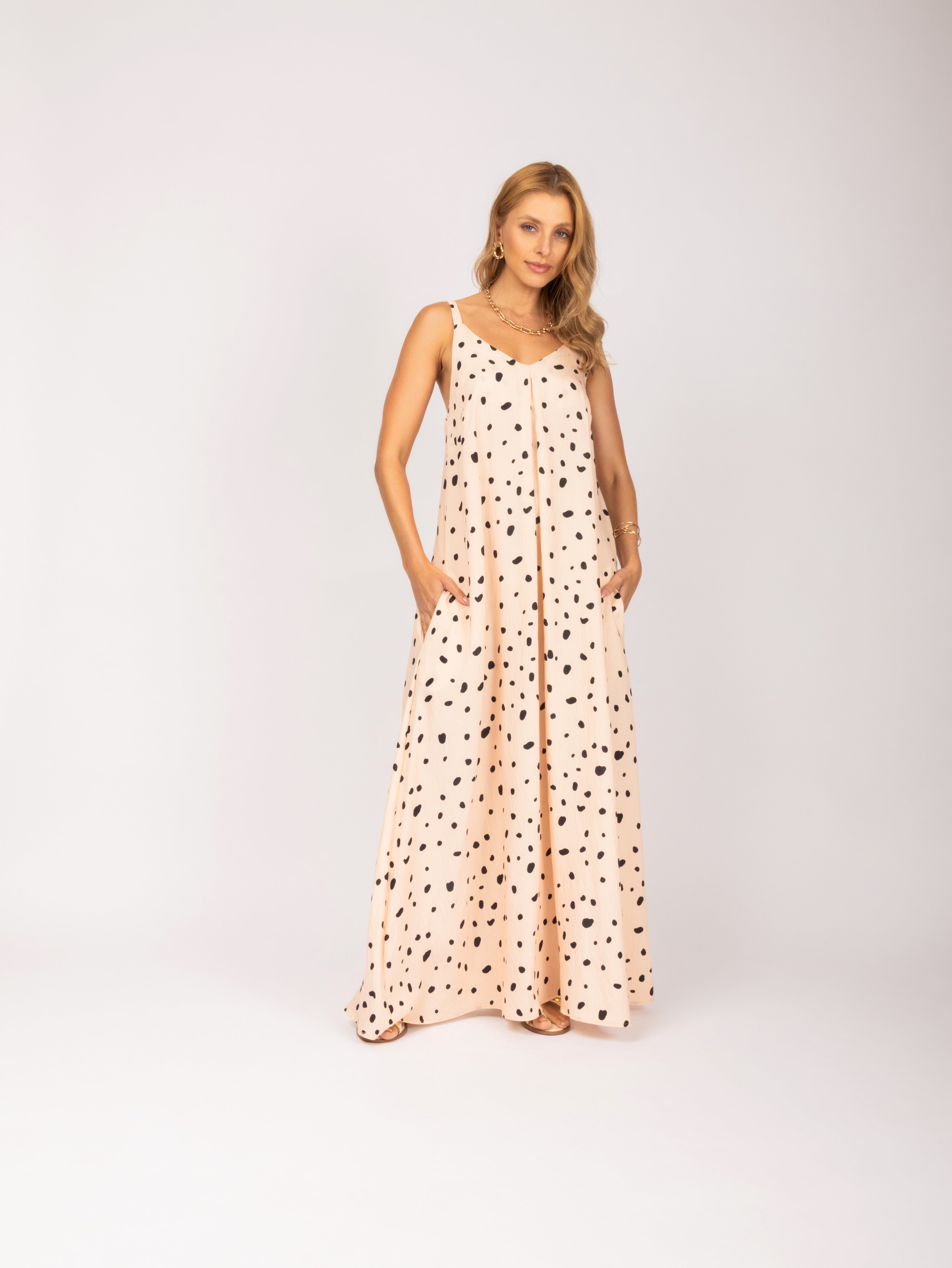 Vestido longo com estampa de poa