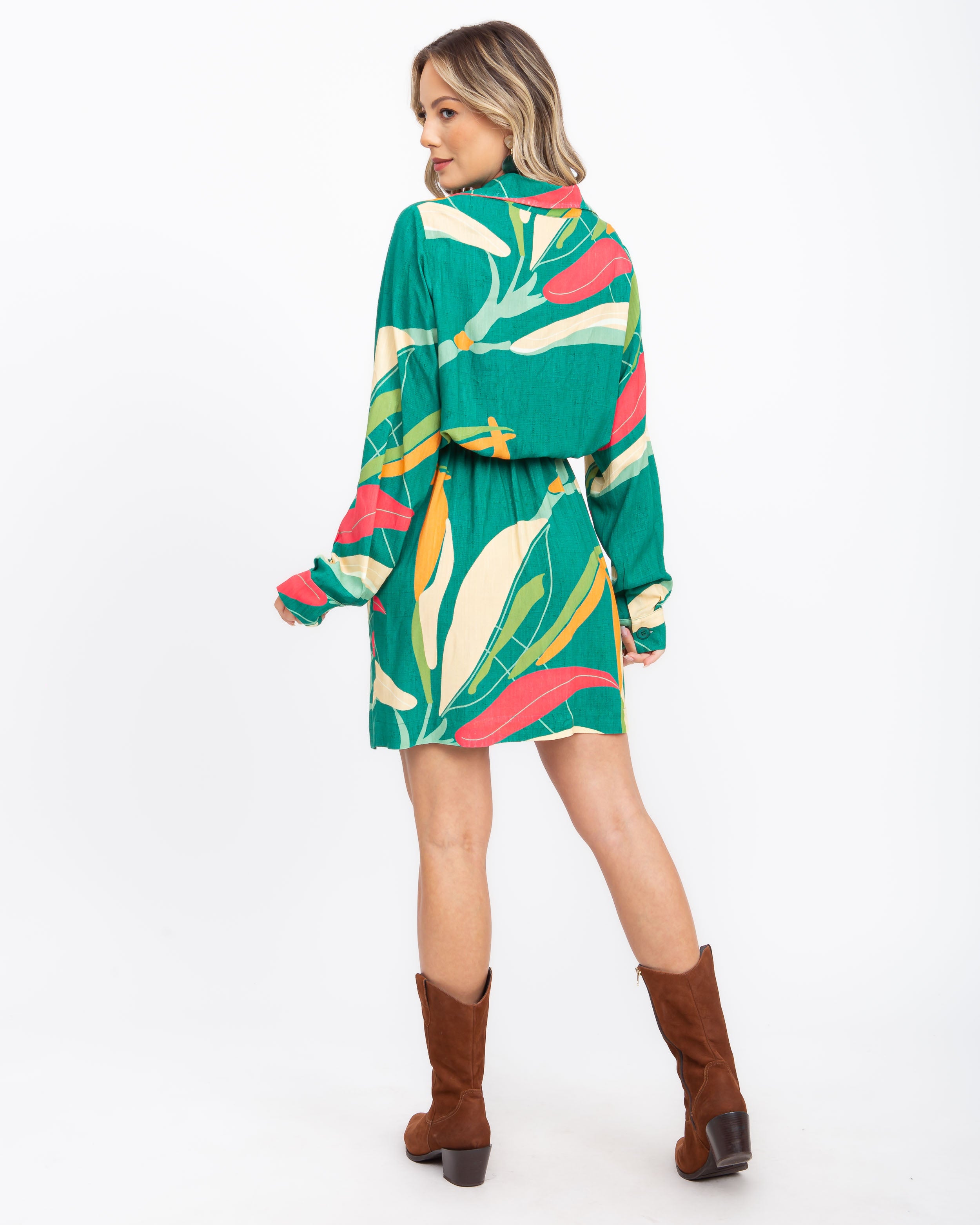 Vestido de viscose estampa de folhagens verde